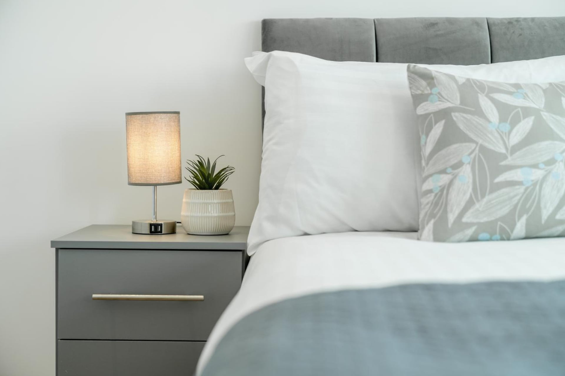 Skyvillion - London River Thames Top Floor Apartments by Woolwich Ferry, Mins to London ExCel, O2 Arena , London City Airport with Parking, London, foto 4