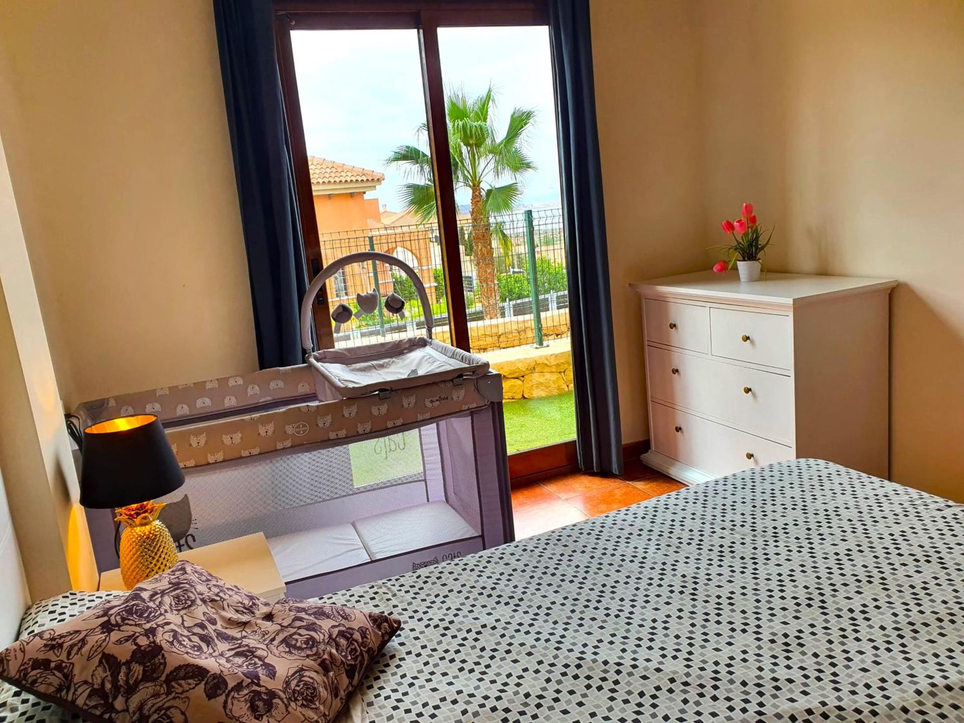 Apartamento con hermoso jardín y AC, Isla Plana, foto 4