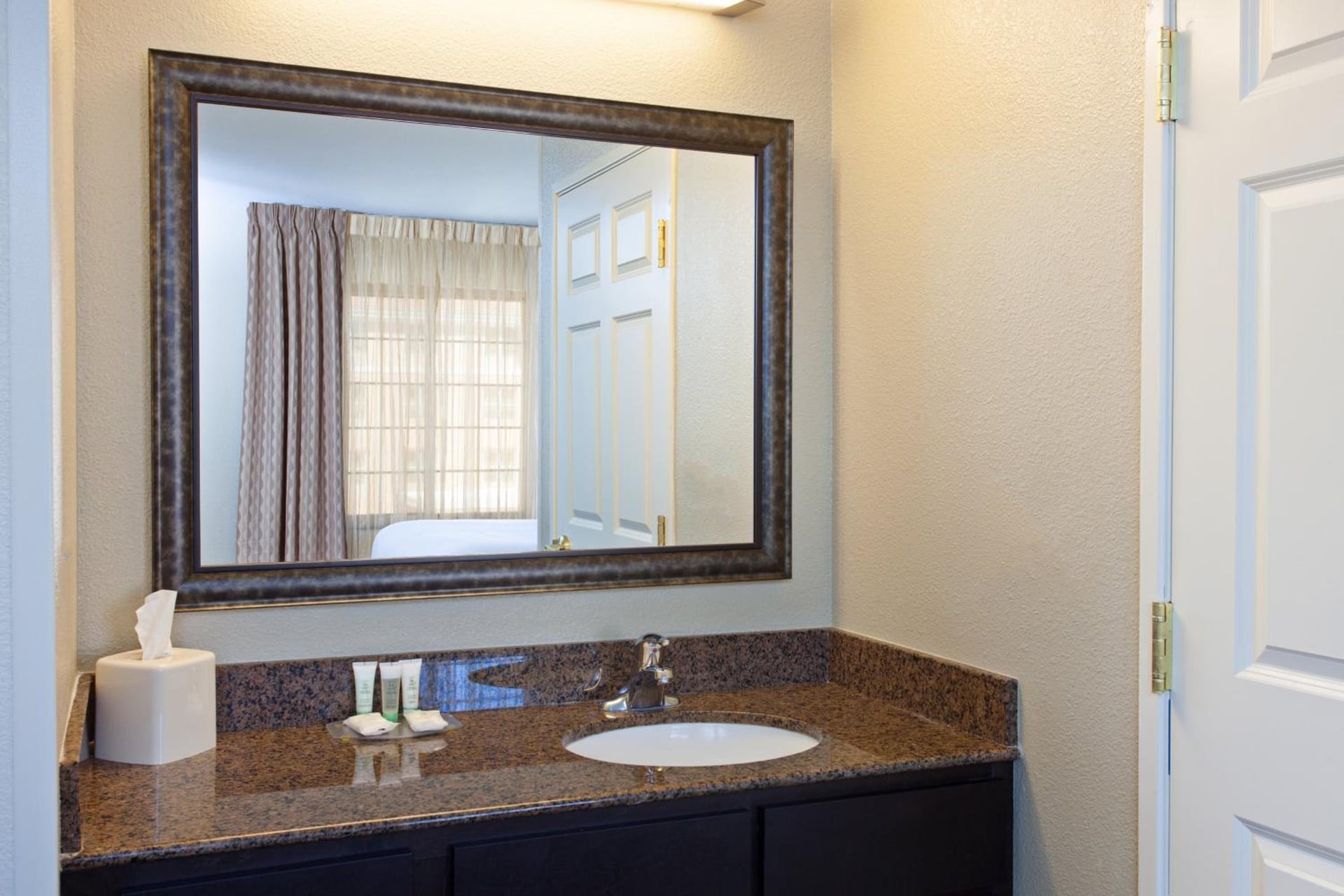 Staybridge Suites Fairfield Napa Valley Area by IHG, Fairfield, foto 2