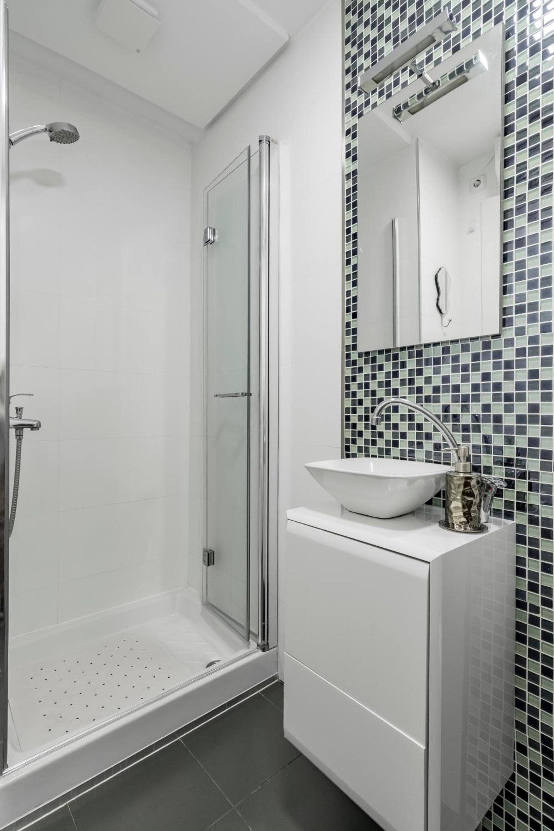 Casa Única con Patio Privado - Metro a 3 minutos, Madrid, foto 4