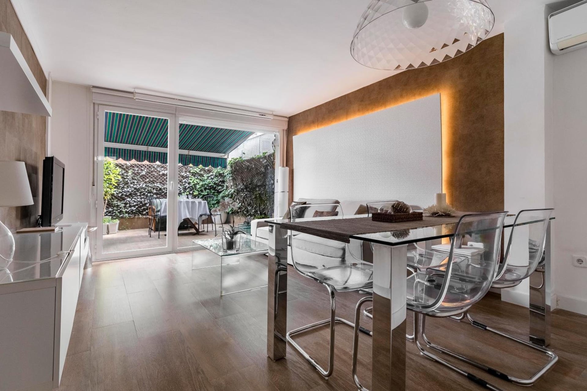 Casa Única con Patio Privado - Metro a 3 minutos, Madrid, foto 5