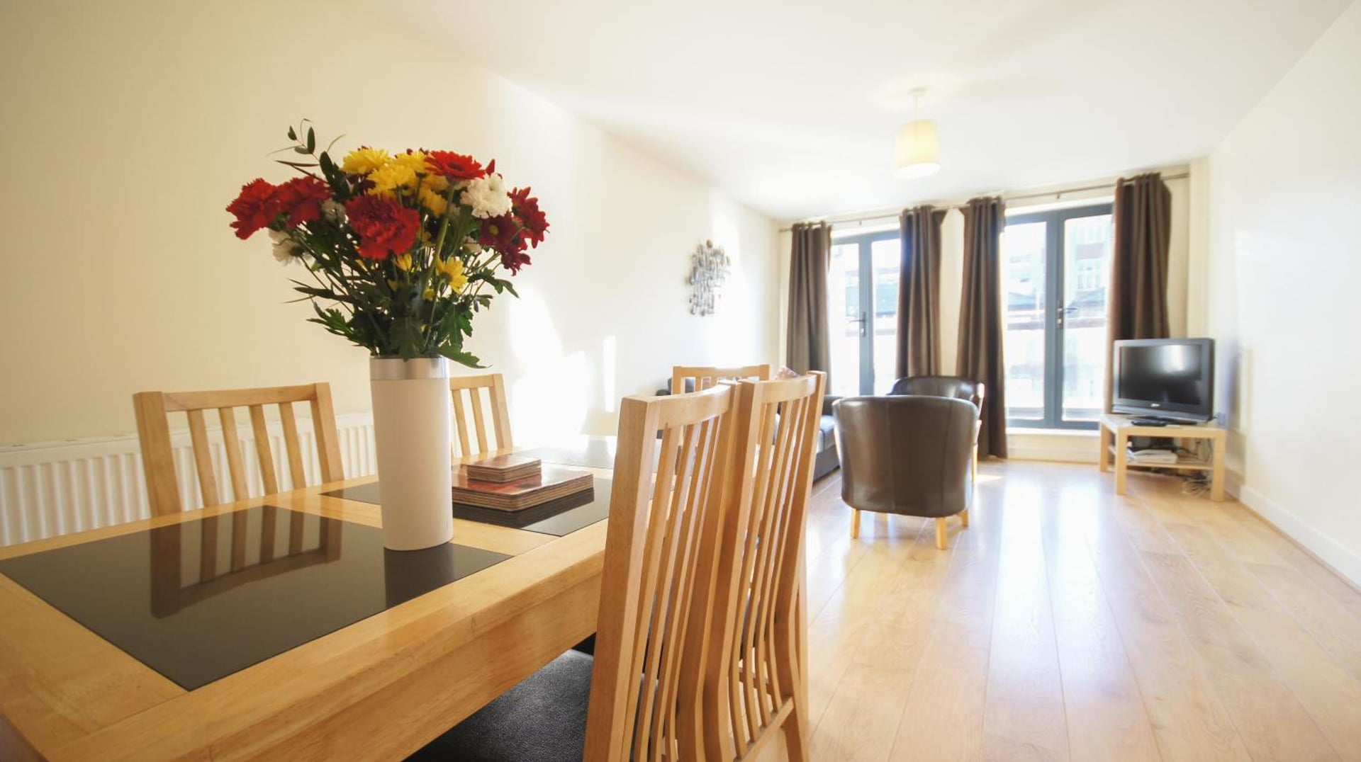 Crompton Court Apartments, London, foto 2