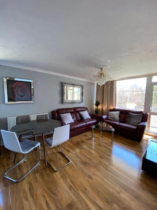 Entire flat, comfortable 2 double bedrooms, Woolwich, foto 5
