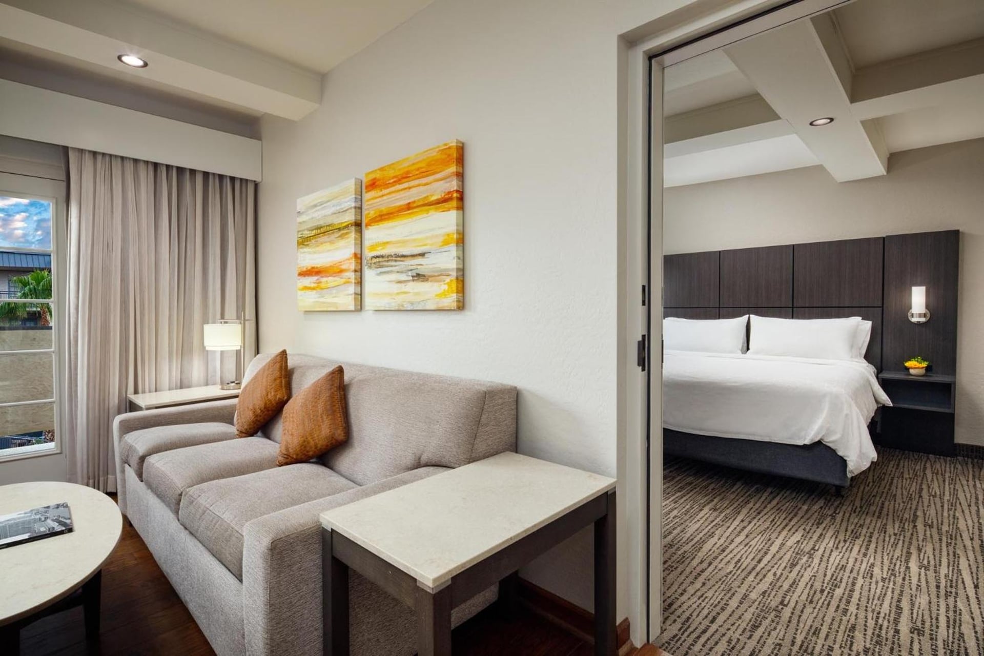 Holiday Inn and Suites Phoenix Airport North by IHG, Phoenix, foto 3