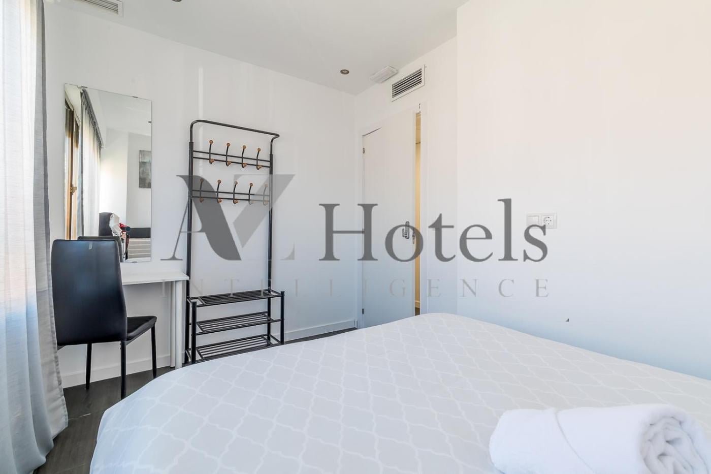 AYZ Ulises - Auto check-in property, Madrid, foto 5