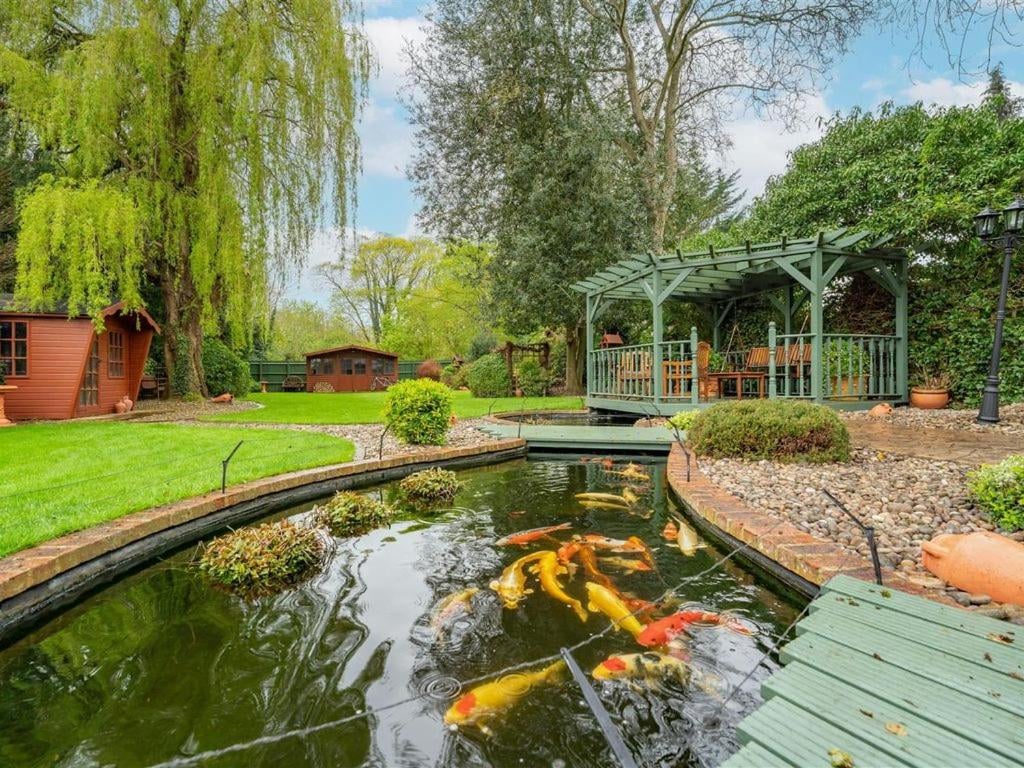 Old Slade Cottage - Train to London 30mins, Heathrow 15mins away,Free Parking - En-suit rooms, Buckinghamshire, foto 5
