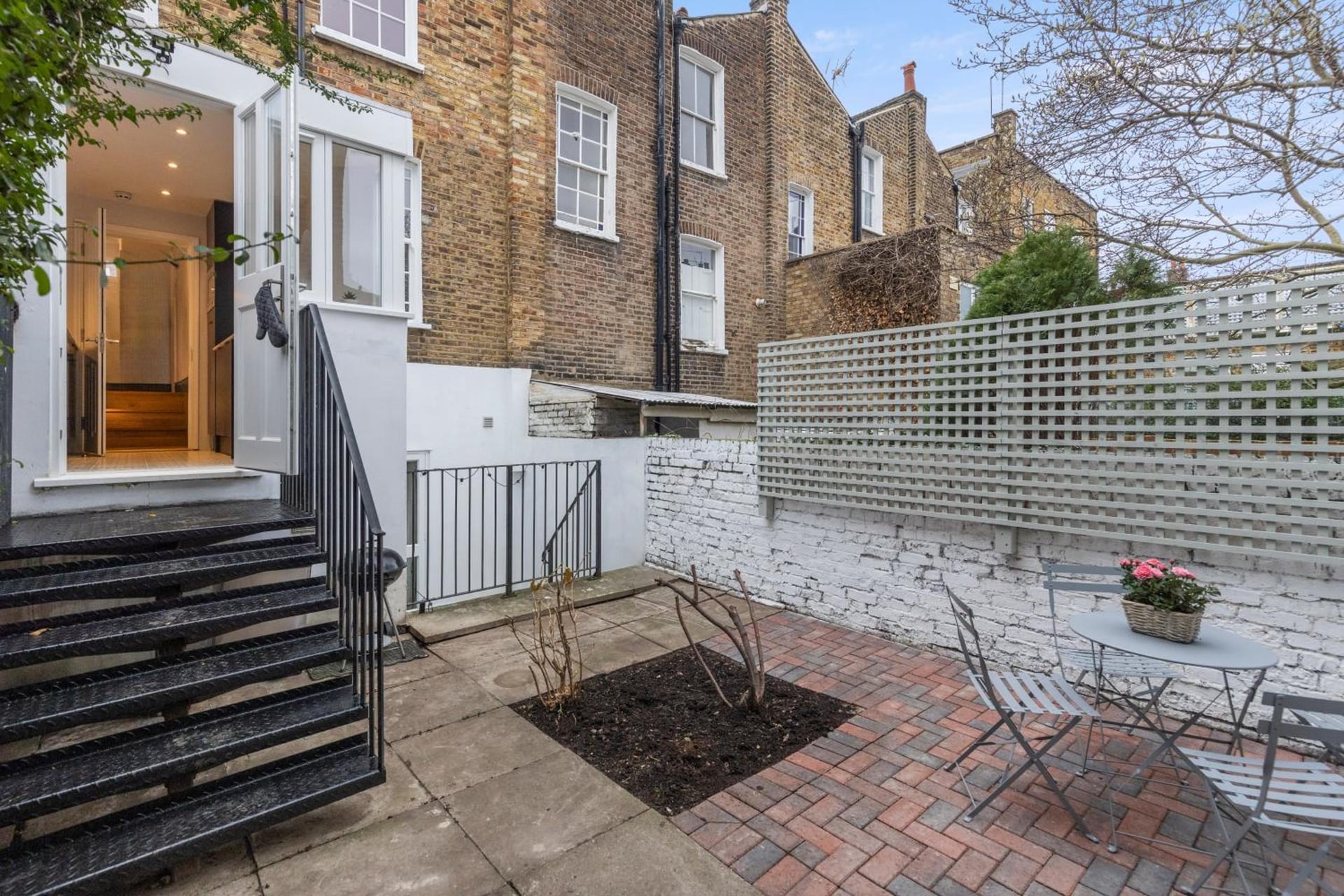 Guest Favorite Private home with King sized bed and Garden newly renovated, London, foto 5
