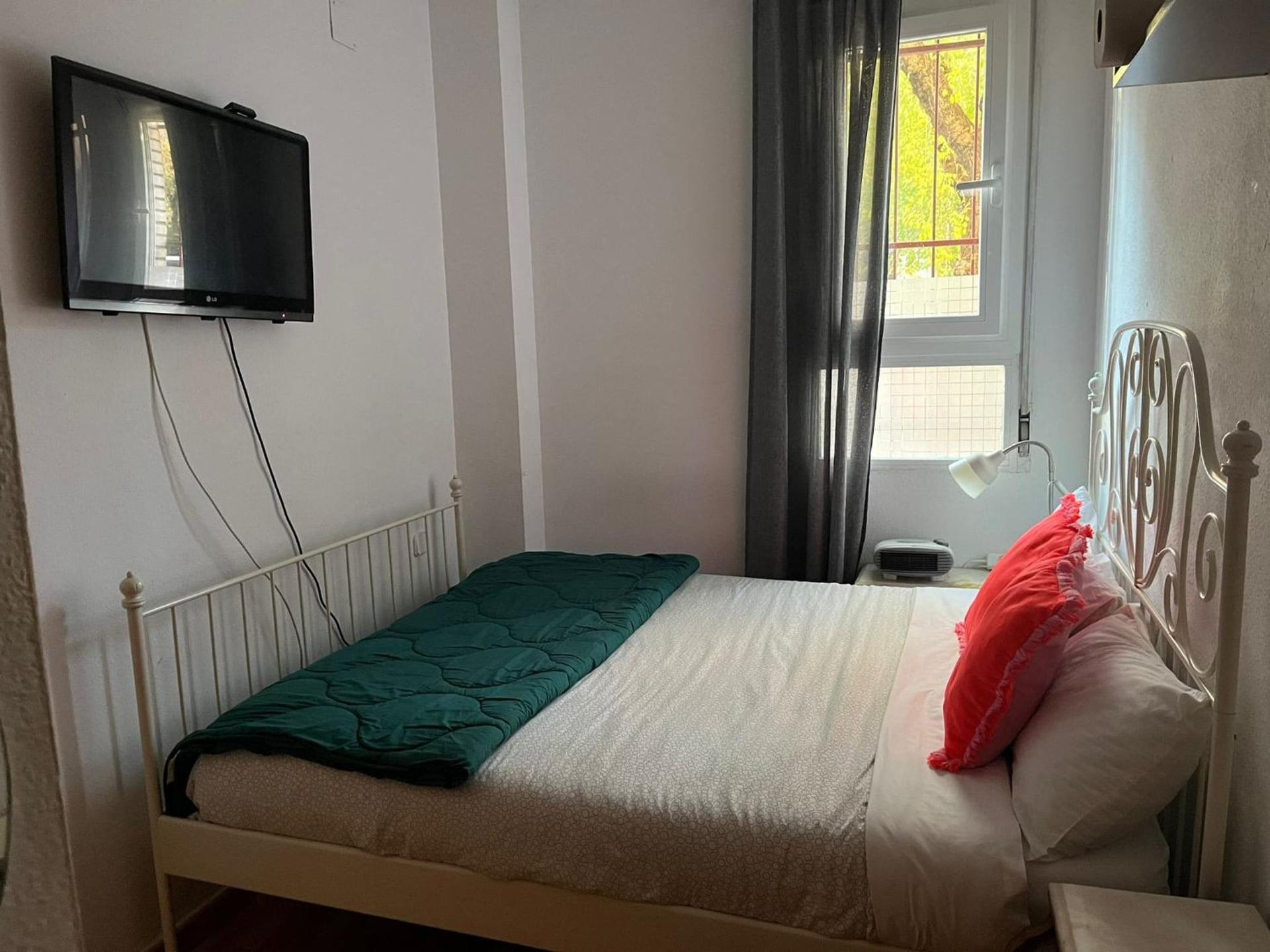 Acogedoras Habitaciónes en Madrid, Madrid, foto 5