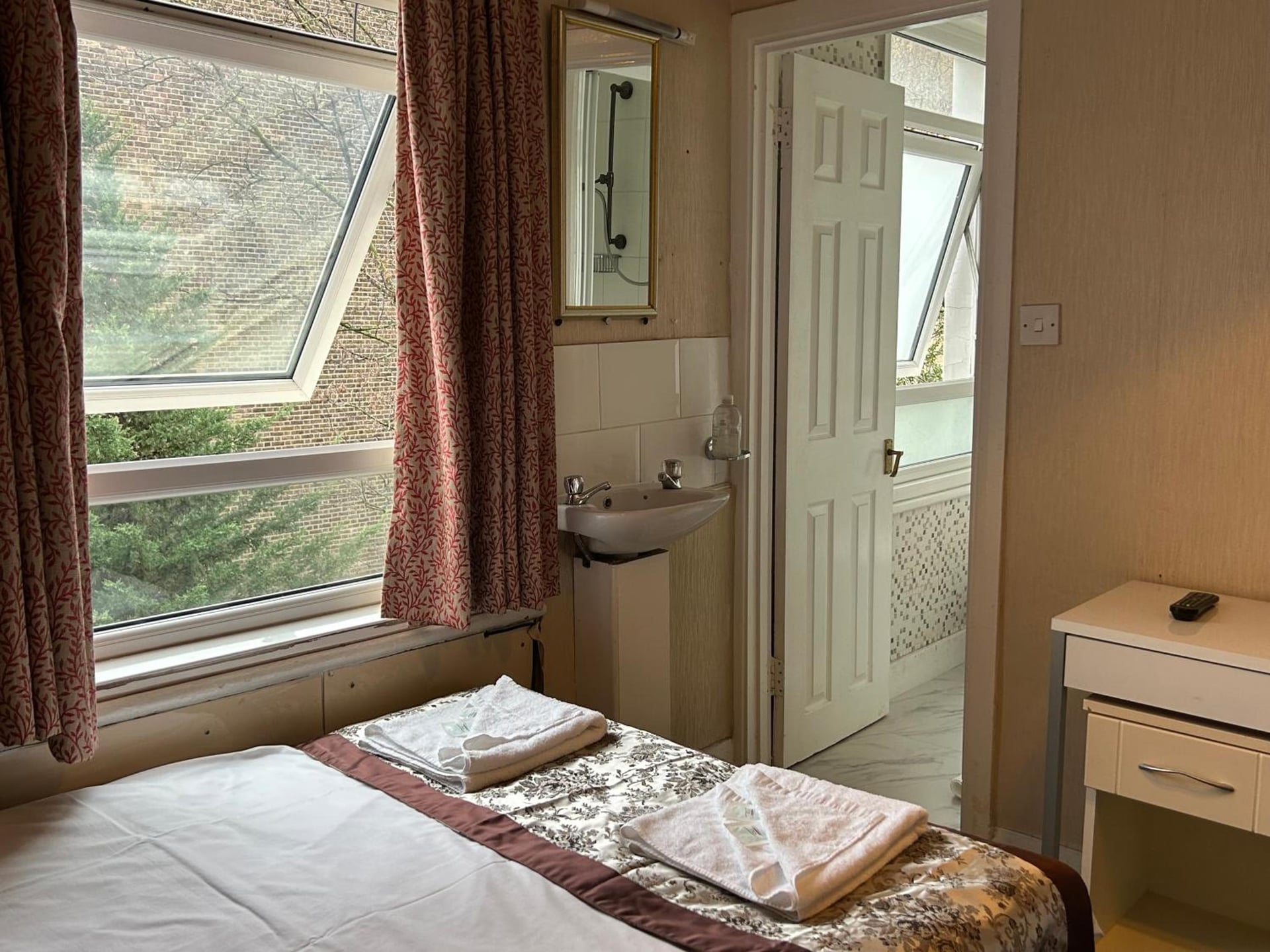 Earls Court Hotel, London, foto 2