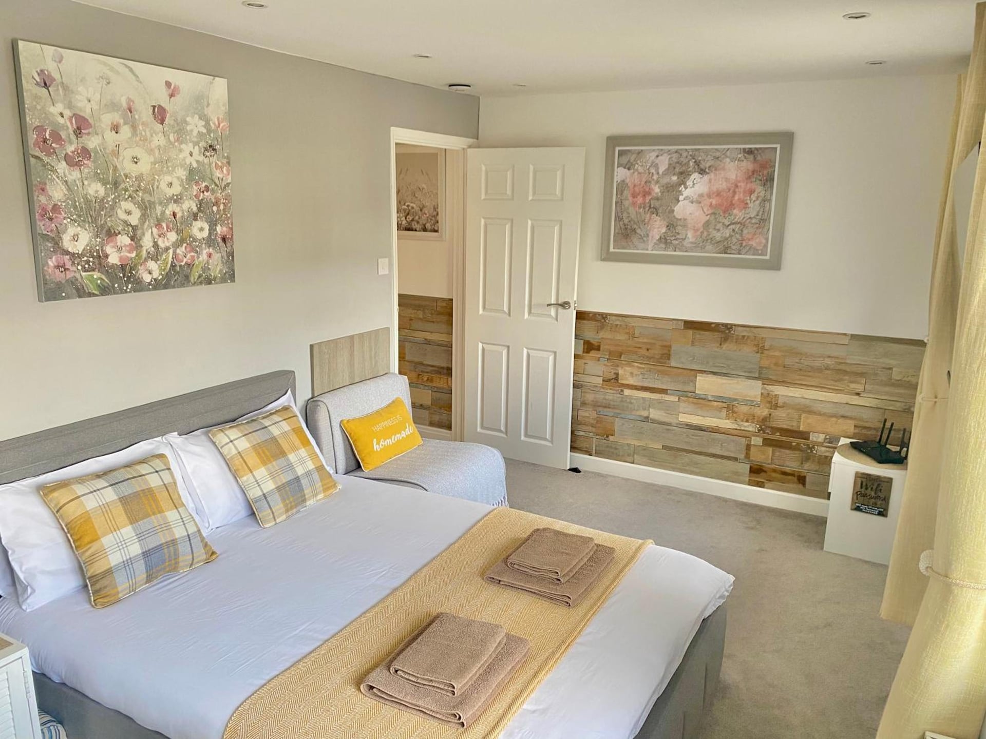 Cristina Modern, Horley, foto 5
