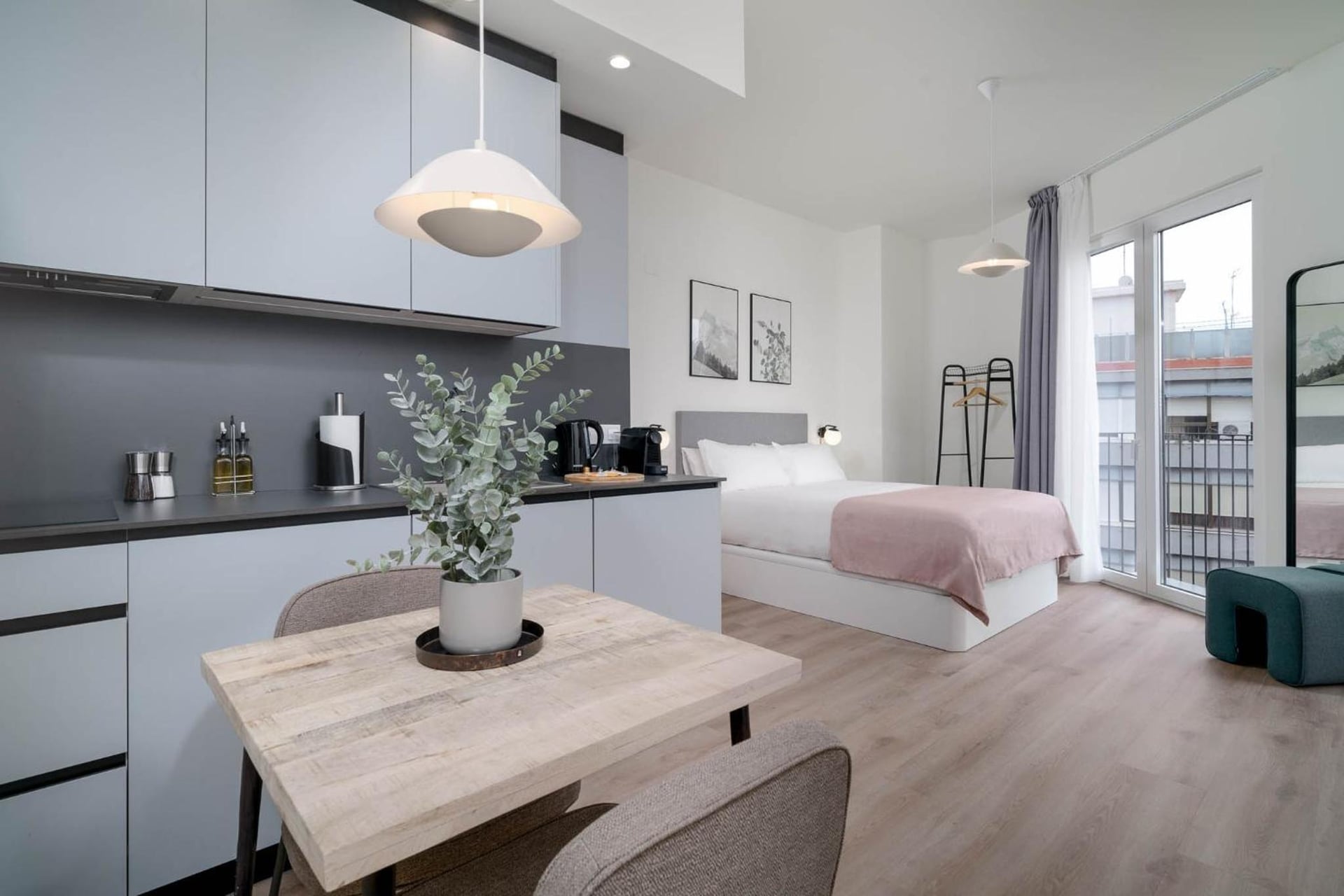 Limehome Valencia Carrer de Sant Jacint, Valencia, foto 5