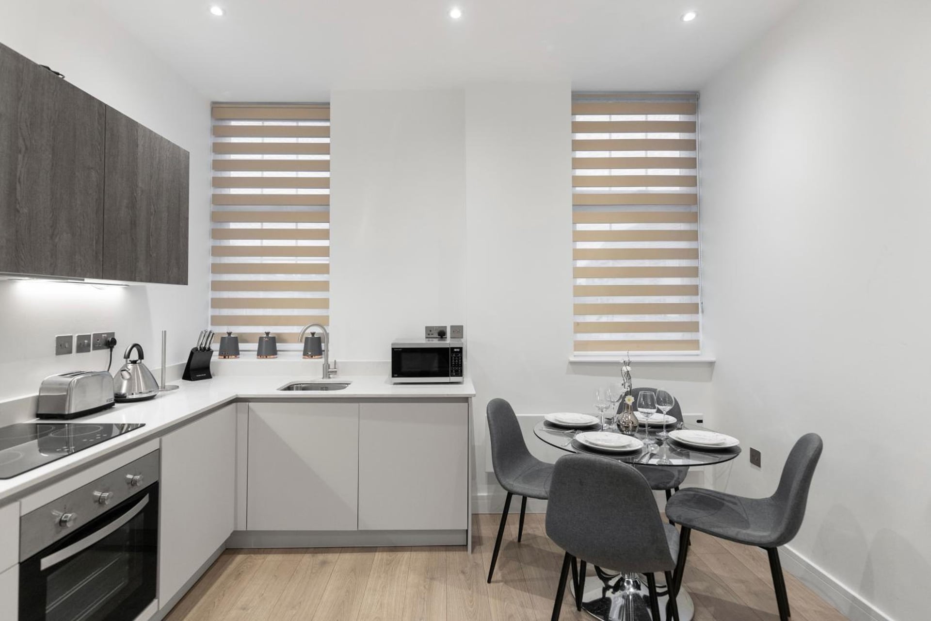 Welcoming and Spacious Apartment- Excellent Location, London, foto 5