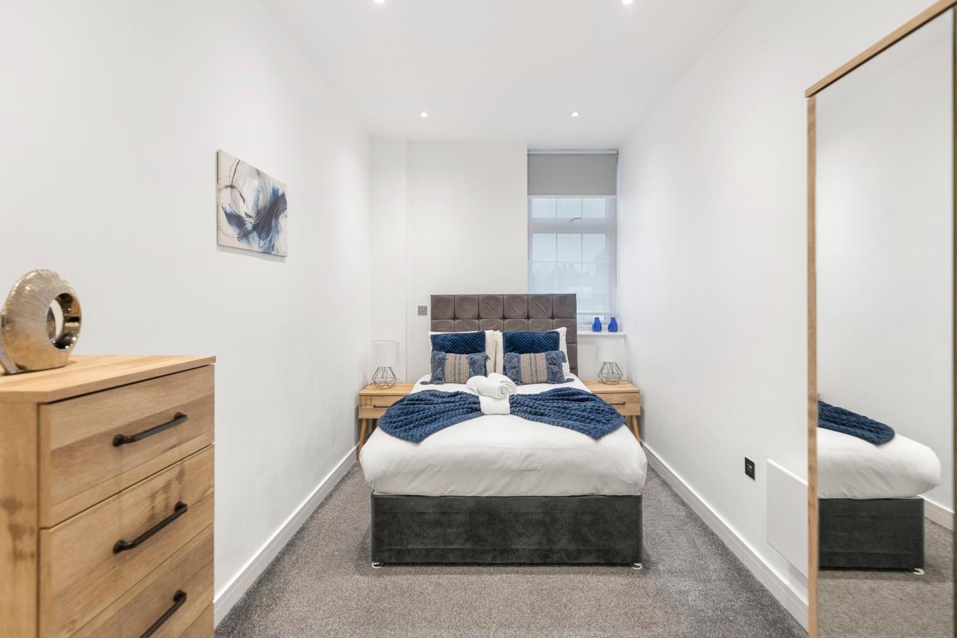 Welcoming and Spacious Apartment- Excellent Location, London, foto 3