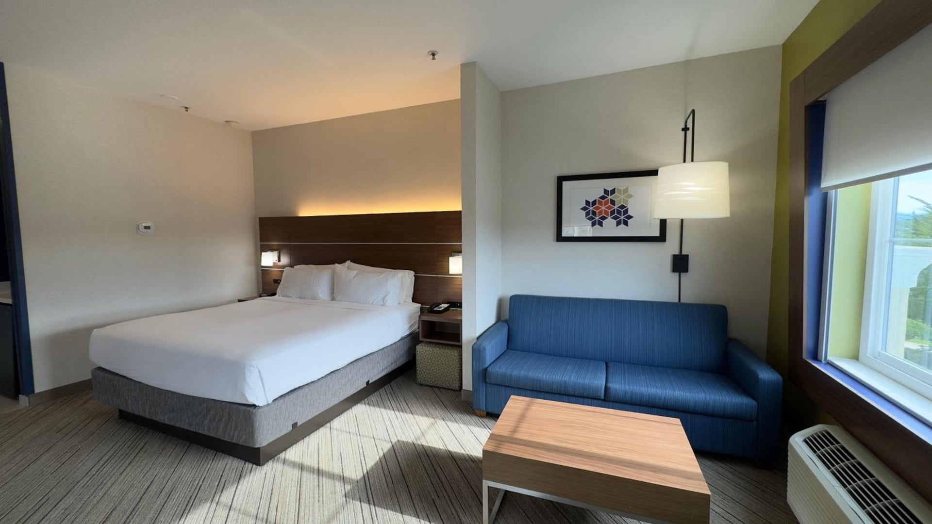 Holiday Inn Express Hotel & Suites Marina by IHG, Marina, foto 2