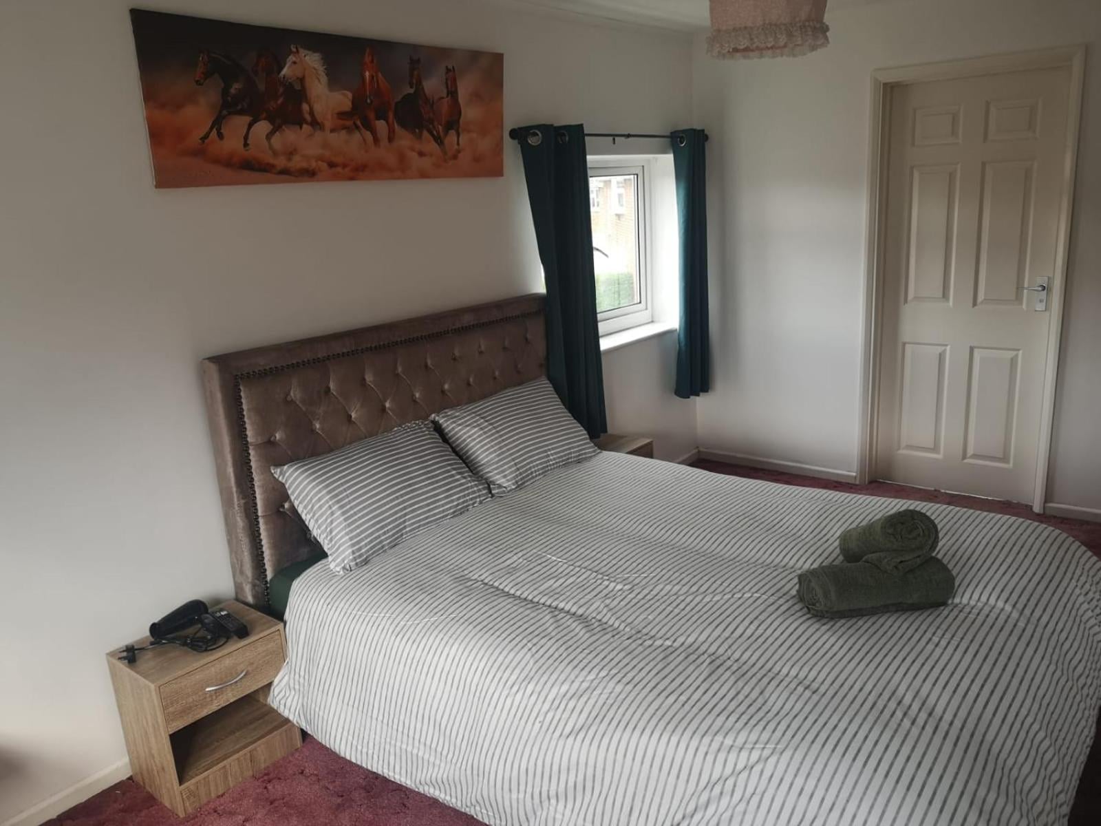 MossBank House Luton Airport, Luton, foto 5