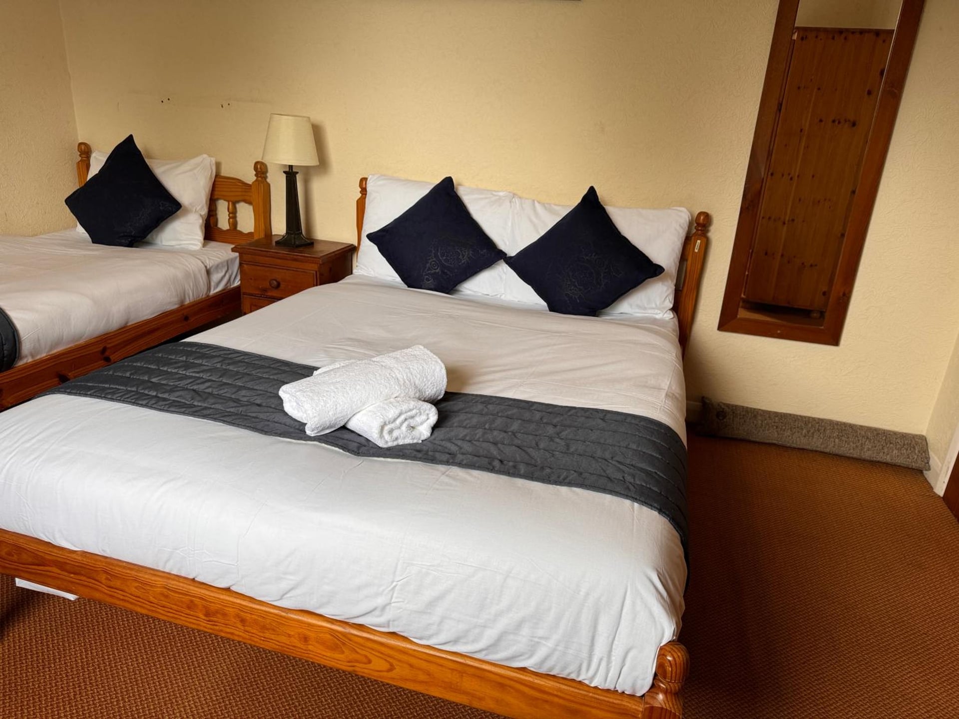 High Trees Guest House Gatwick, Horley, foto 5