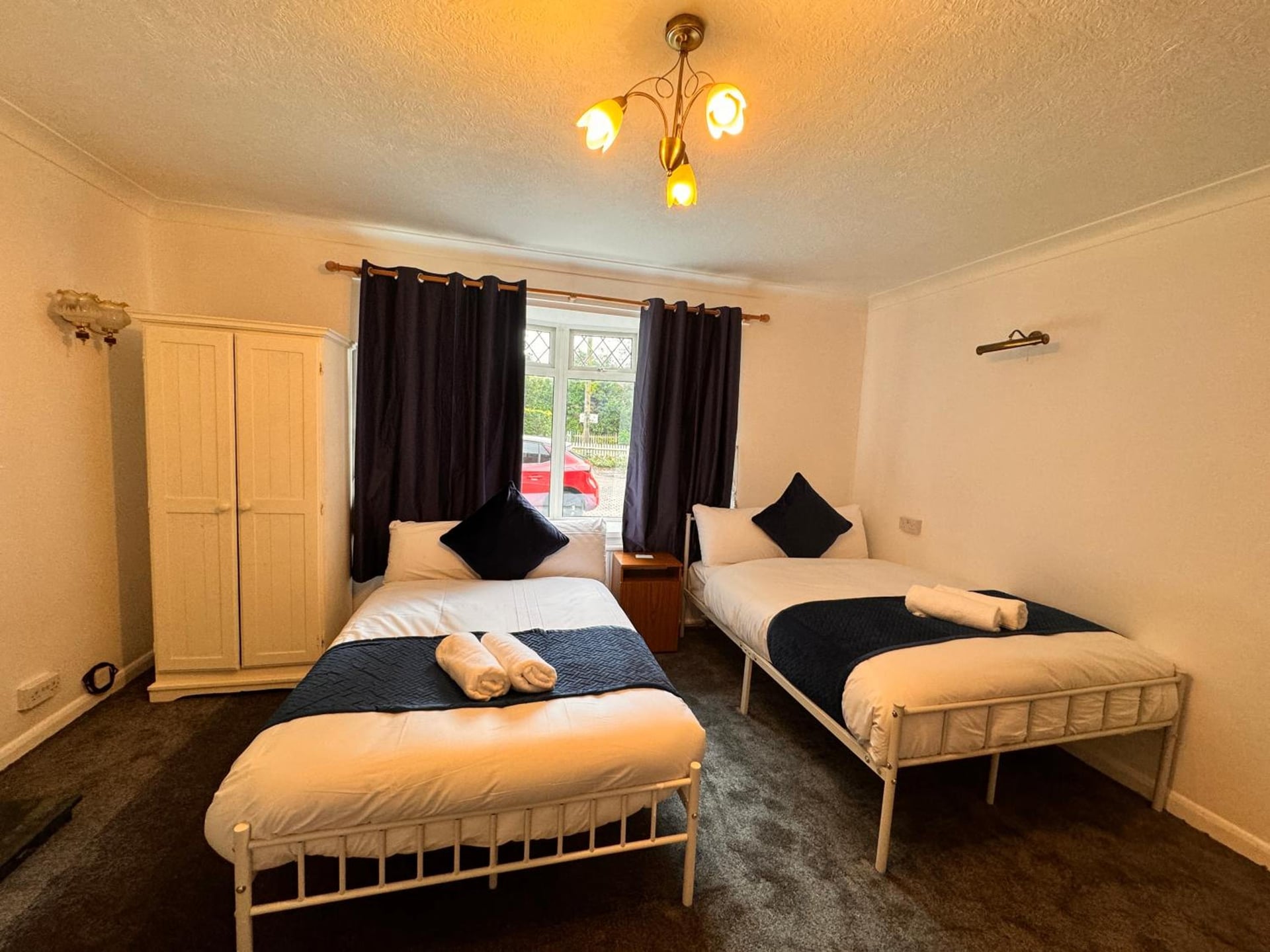 High Trees Guest House Gatwick, Horley, foto 4