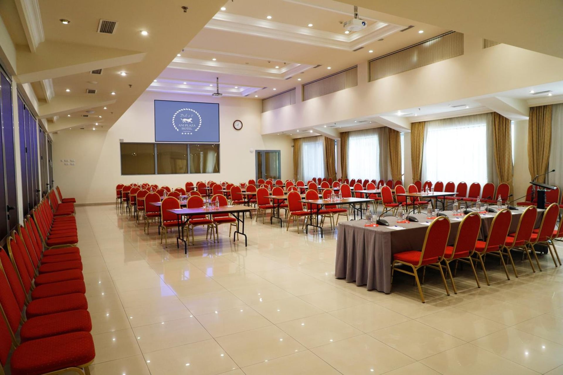Ani Plaza Hotel, Yerevan, foto 2