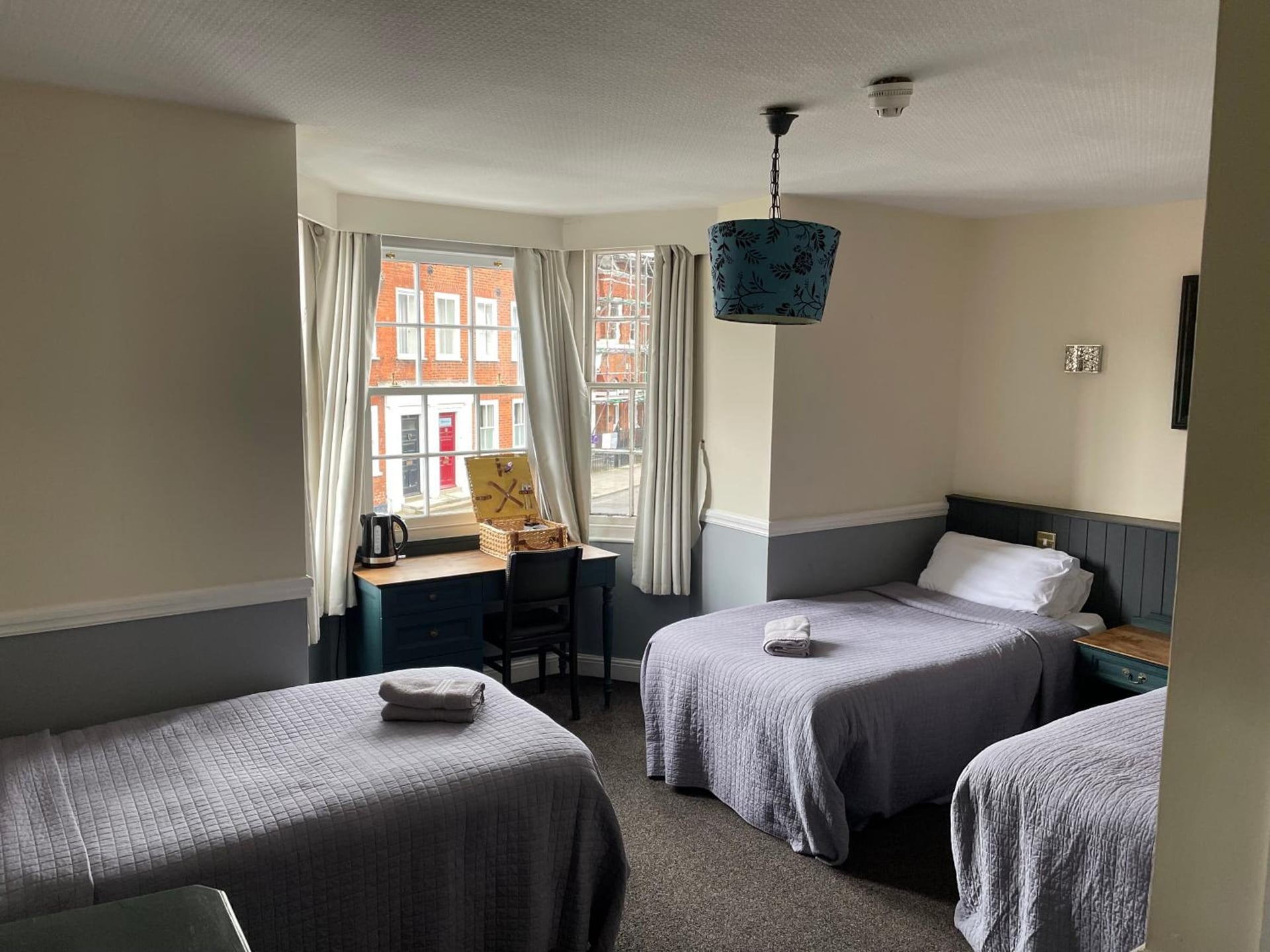 The Olde Swan Hotel, Chertsey, foto 2