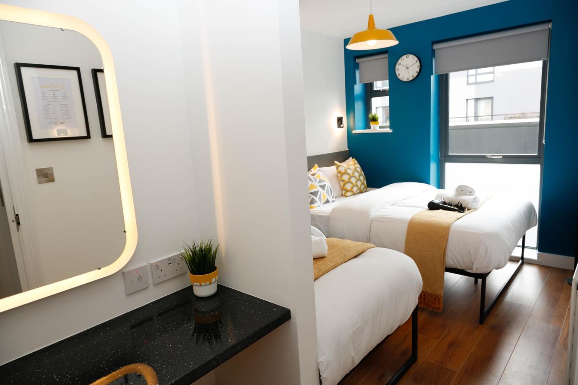New Luxury Rooms in the Heart of London Next to Shops, Cafes, Bars & Metro with Shared Bathrooms, London, foto 4