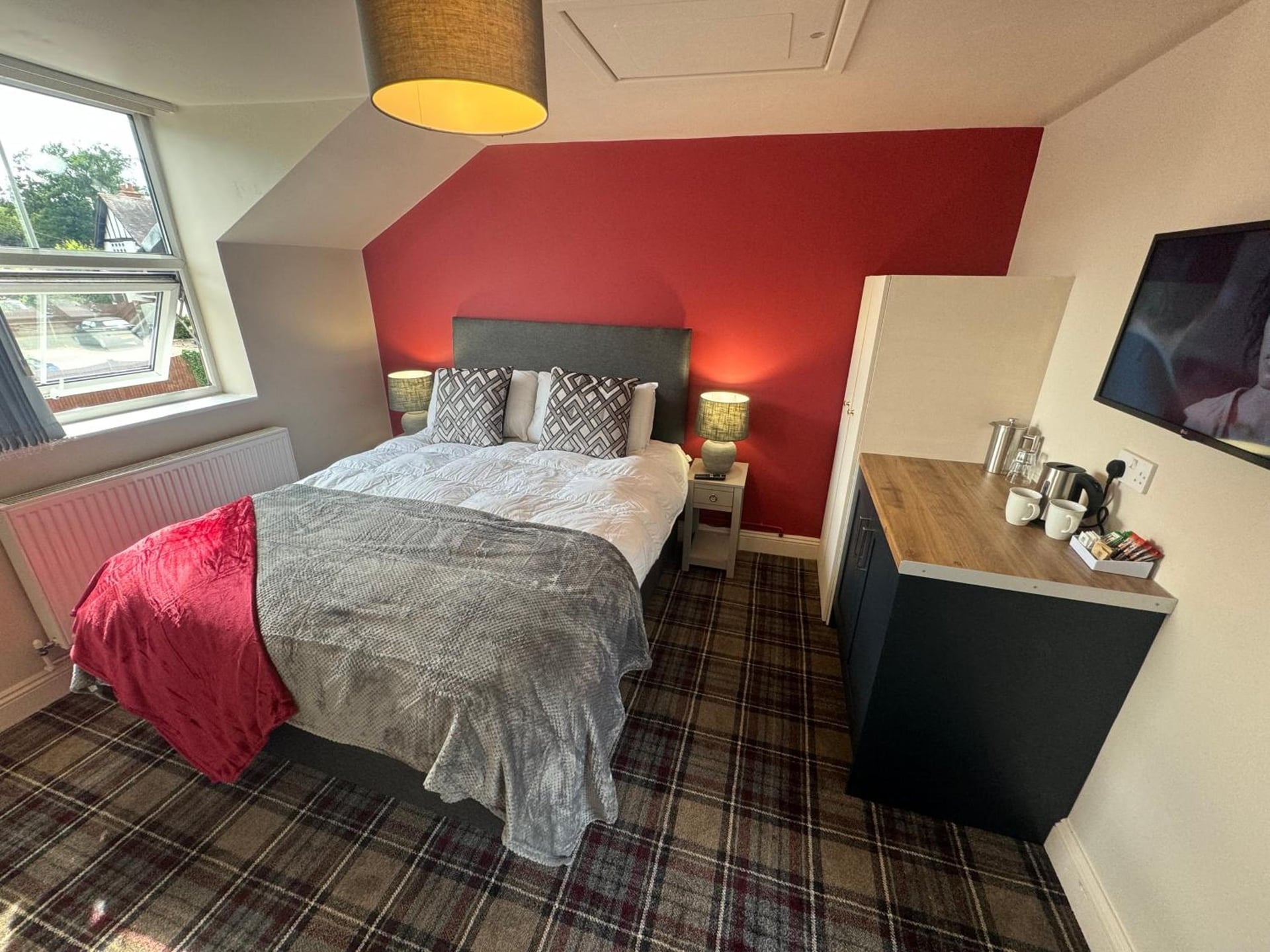 The Prince Albert Pub & Hotel with onsite FREE PARKING 2 minutes from Legoland, Windsor, foto 4