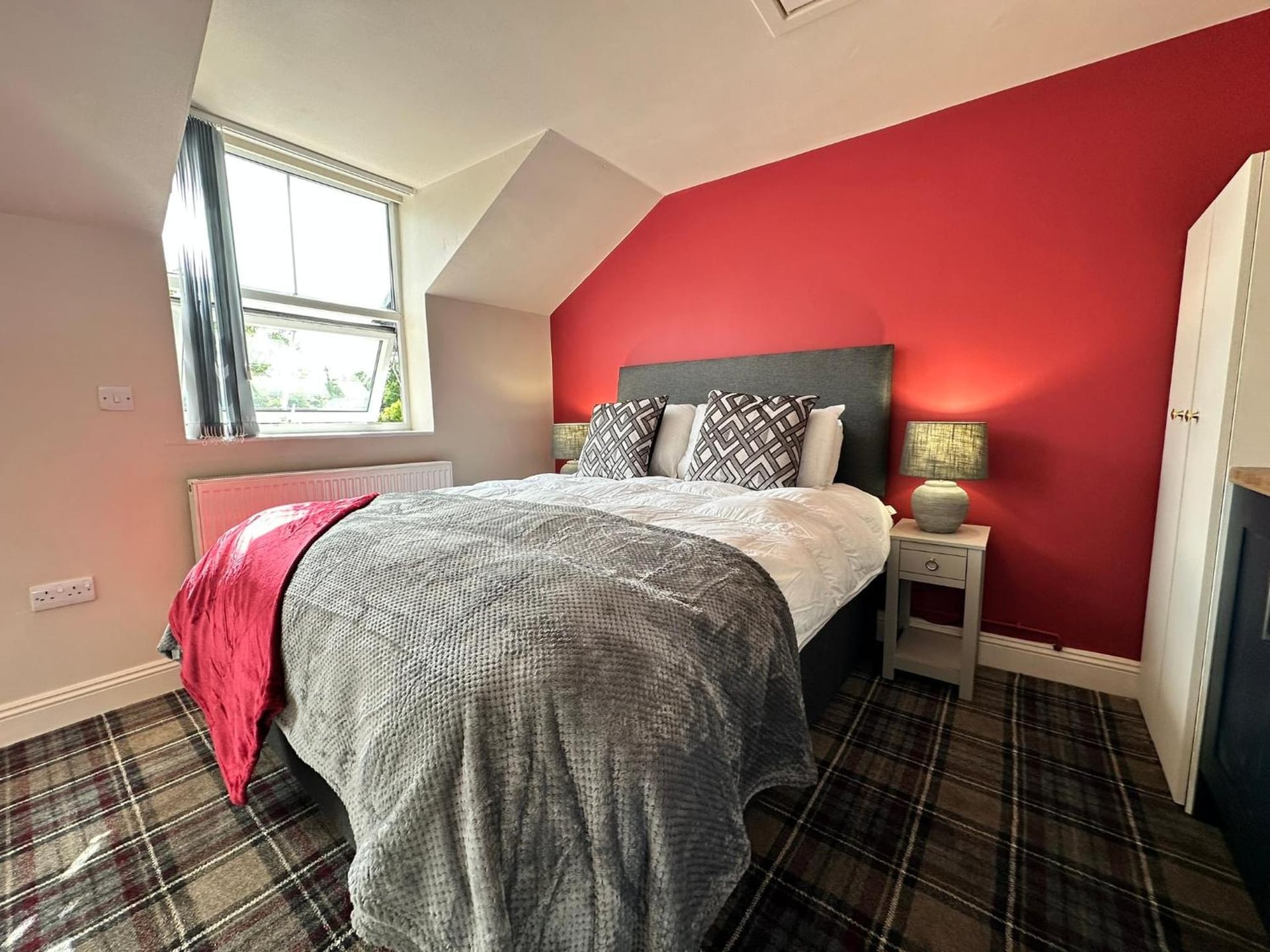 The Prince Albert Pub & Hotel with onsite FREE PARKING 2 minutes from Legoland, Windsor, foto 5