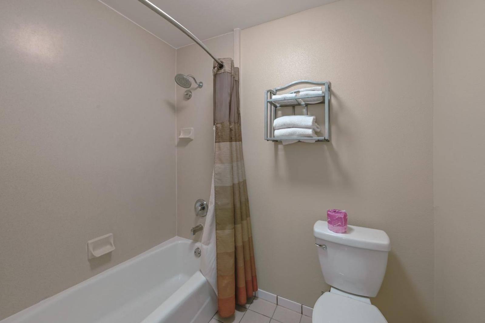 Gateway Inn and Suites San Francisco SFO Airport, San Bruno, foto 3