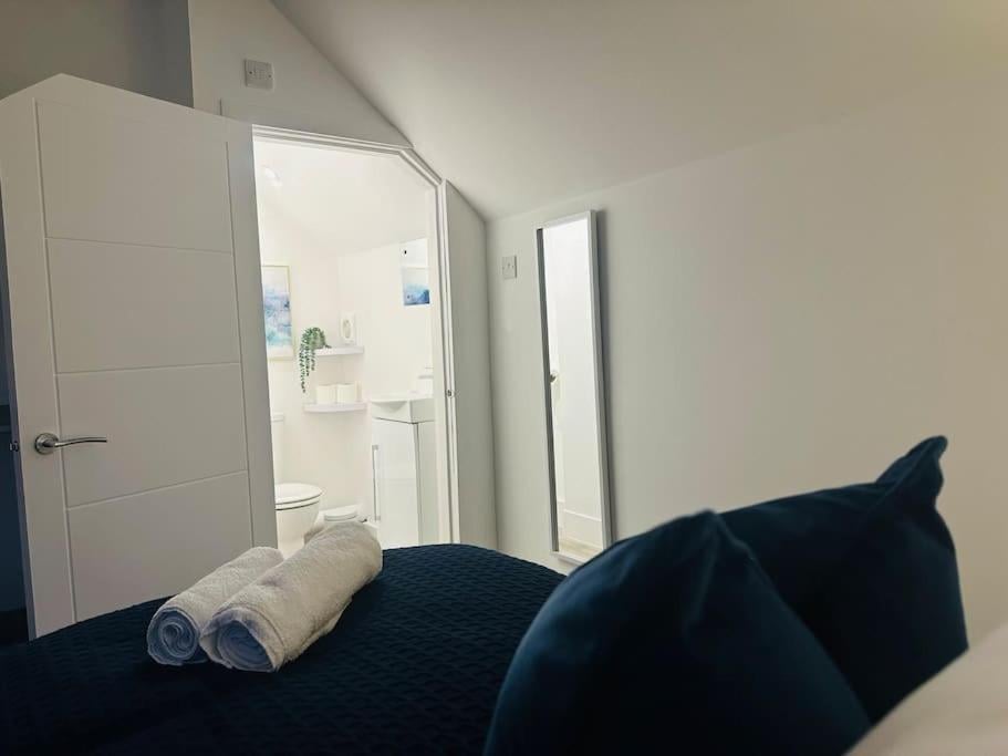 Home Away Luxury Living - Horley, Horley, foto 3