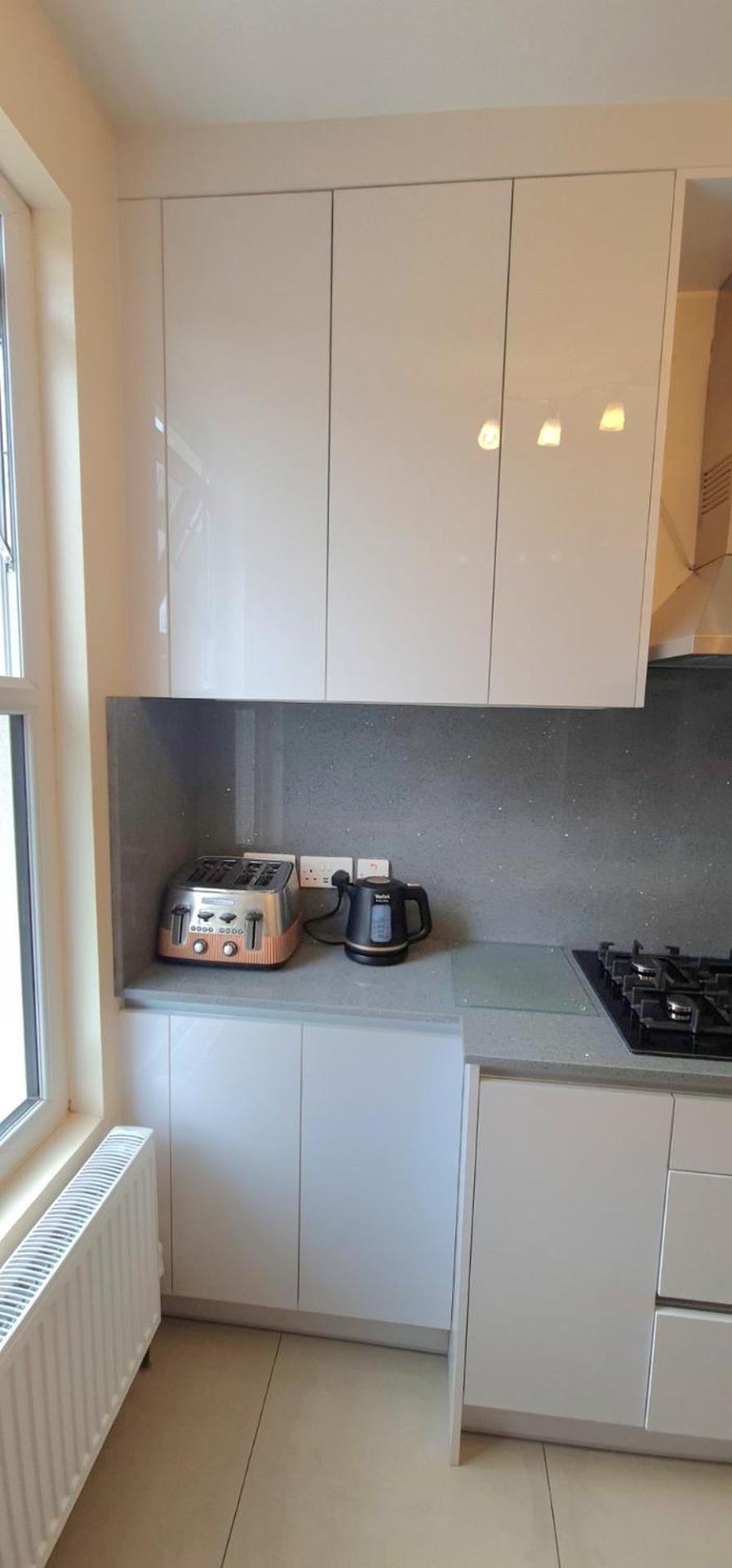 London Luxury 3 bedroom large apartment, aircon, free parking, station 4 mins walk, Ilford, foto 3
