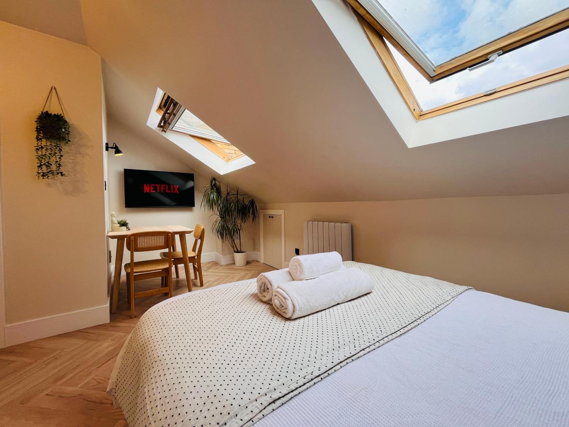 The Nook Londons Swanky Studio with FREE Parking, London, foto 4