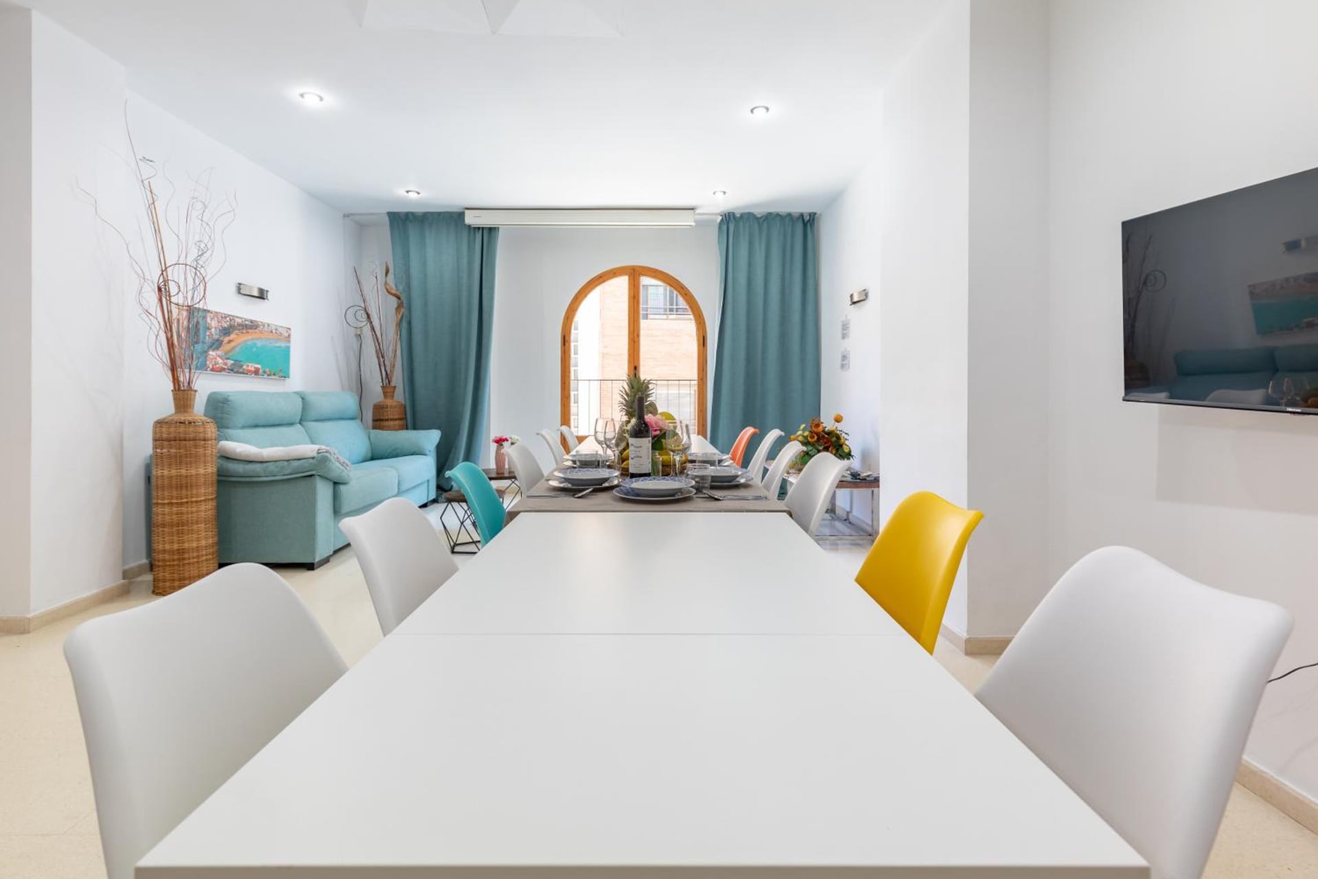 Grand Villa Valencia- large groups-8 min to Center by Metro, Valencia, foto 4