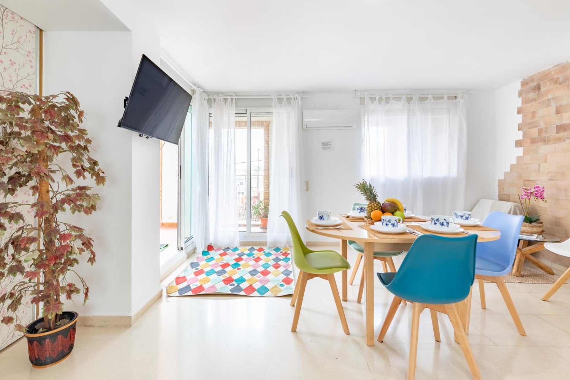 Grand Villa Valencia- large groups-8 min to Center by Metro, Valencia, foto 5