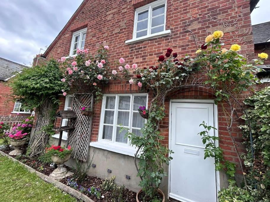 Grade II listed Victorian cottage, Windsor, foto 4