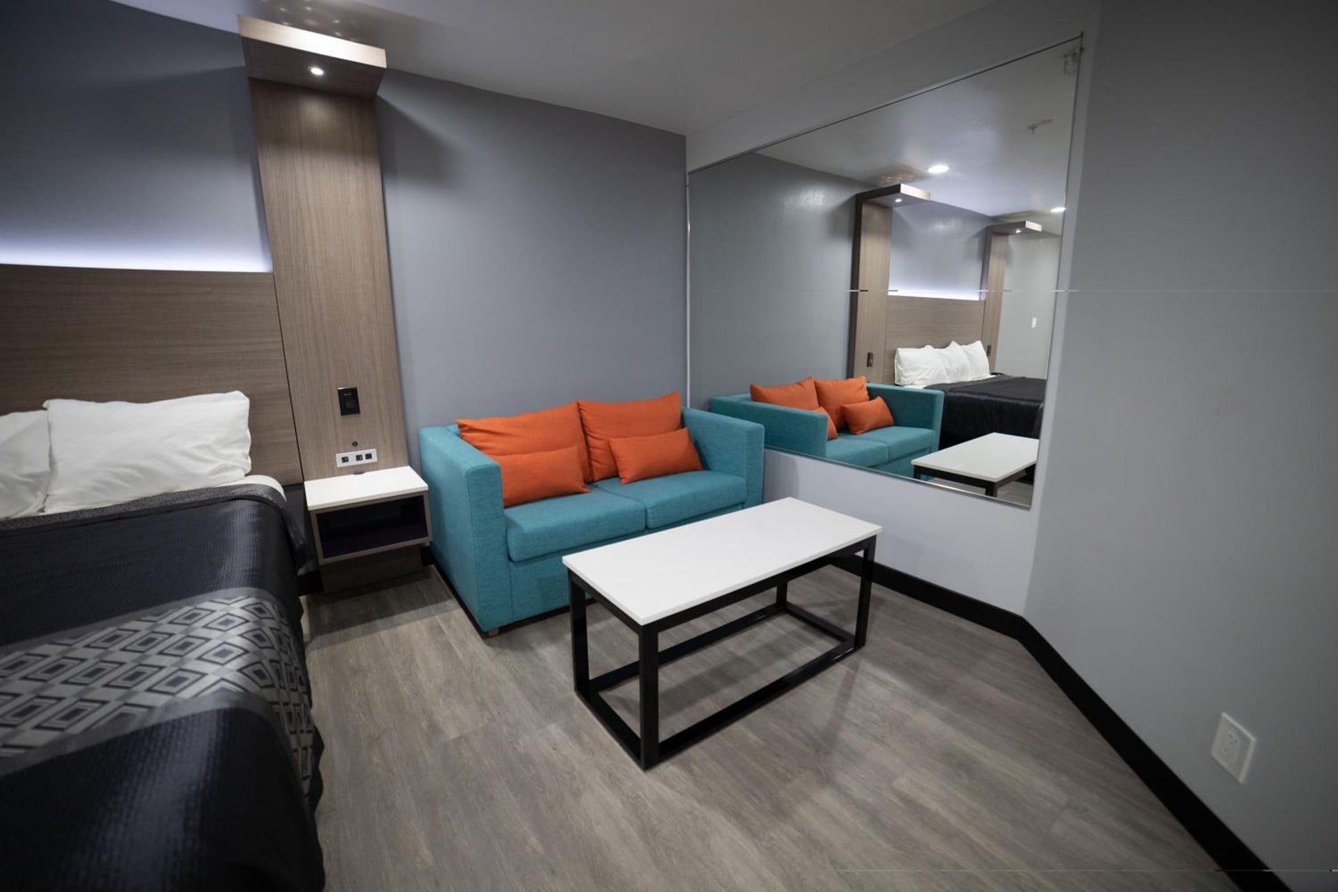 Express Inn & Suites Ontario Airport, Ontario, foto 3