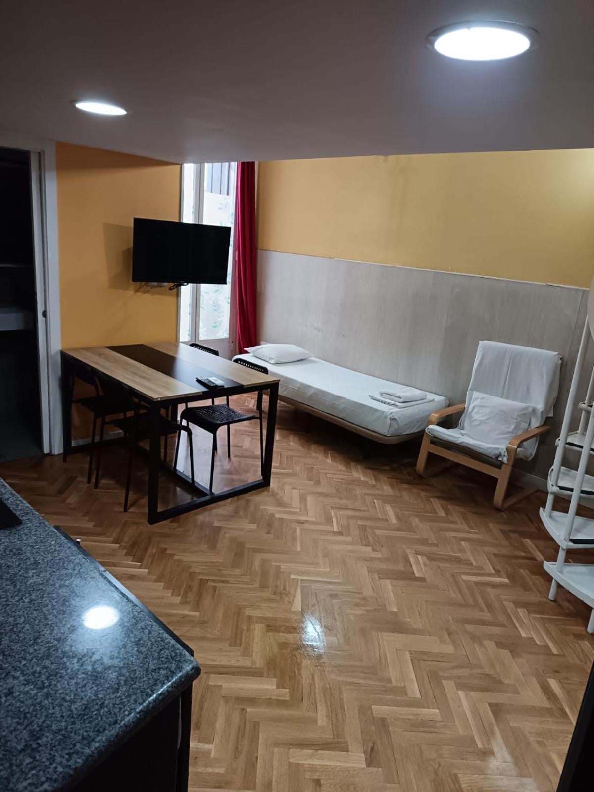 Apartamentos Sol Mayor, Madrid, foto 5