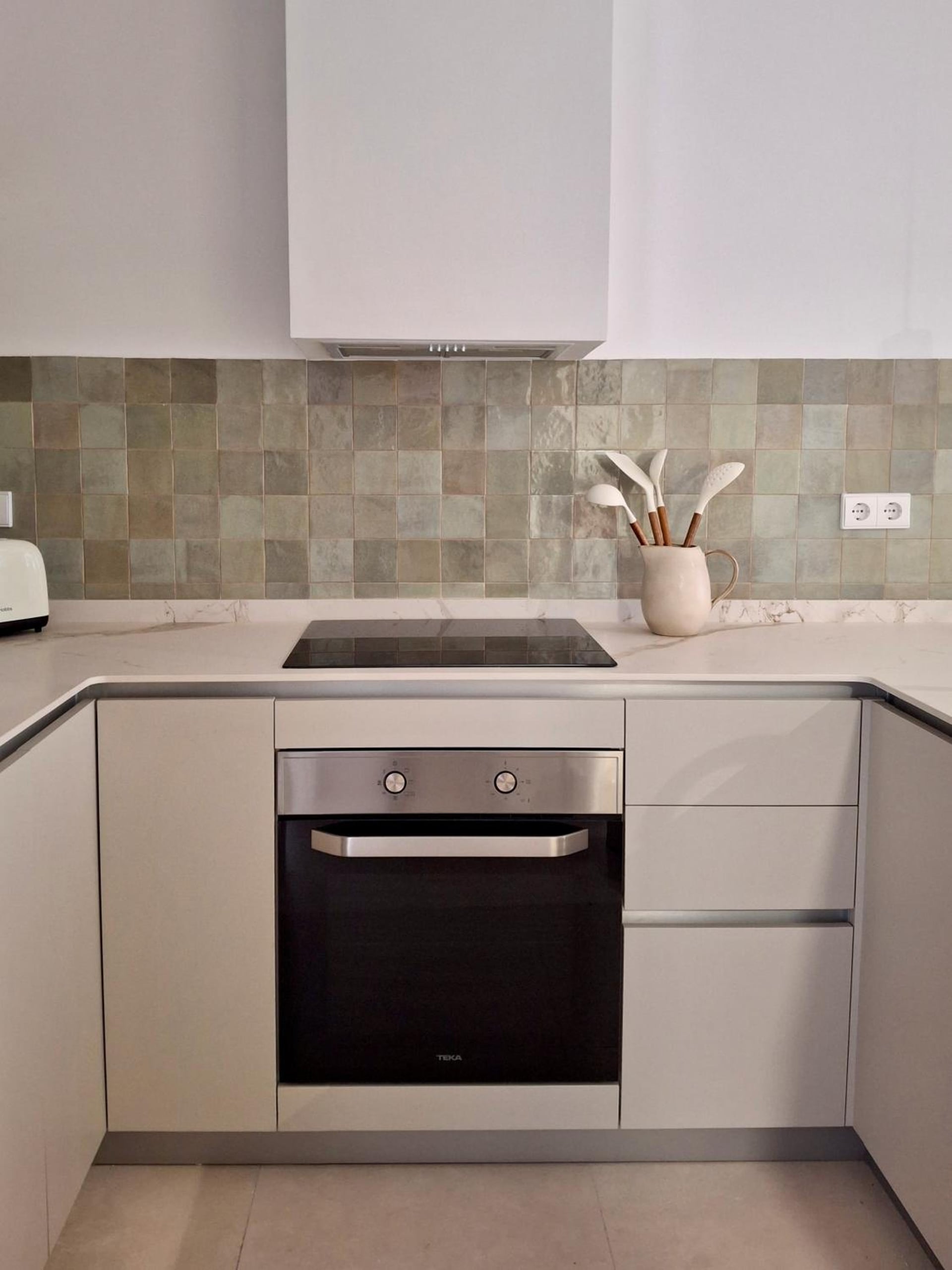 Bonito apartamento de 2 habitaciones cerca de la Estación Joaquín Sorolla, Valencia, foto 2