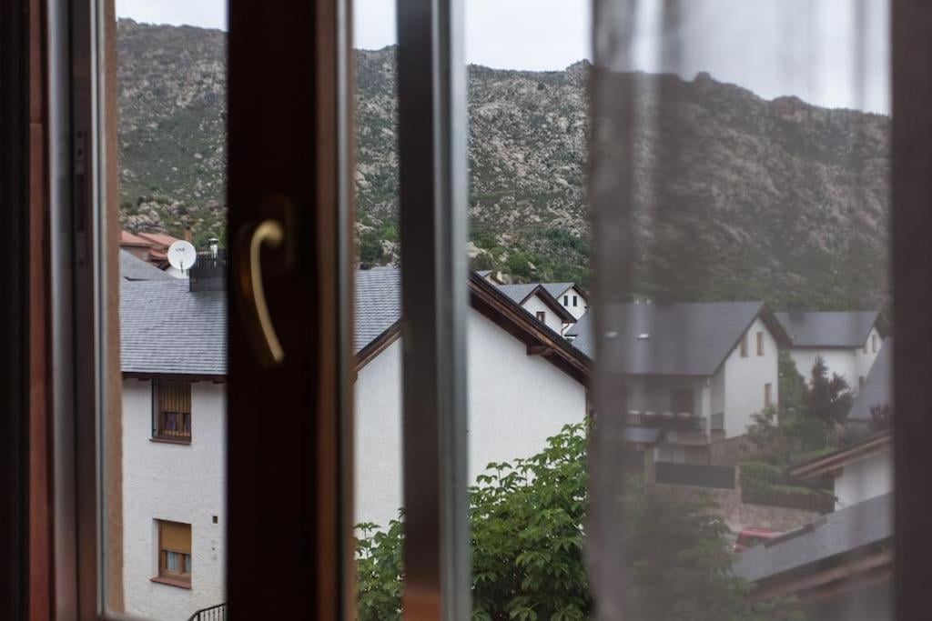 La Casa de la Luz con Piscina Julio y Agosto, Mataelpino, foto 4