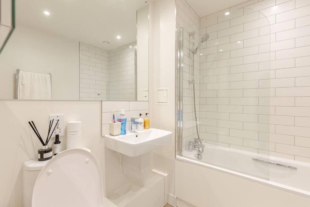 Niru Experience Skyview Penthouse, London, foto 3