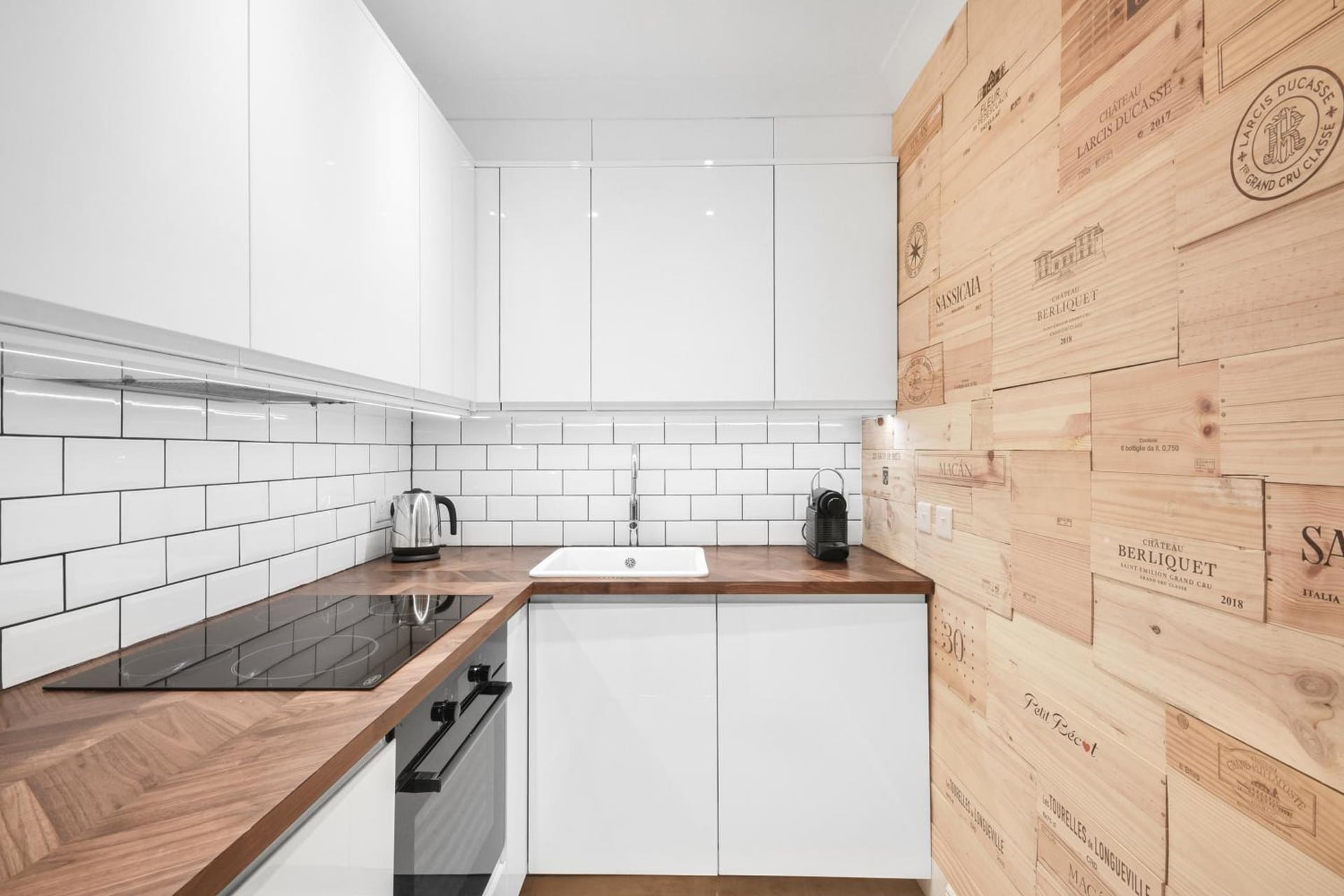 Lovely large 1 bed renovated flat w balcony & 600MB WiFi, London, foto 4