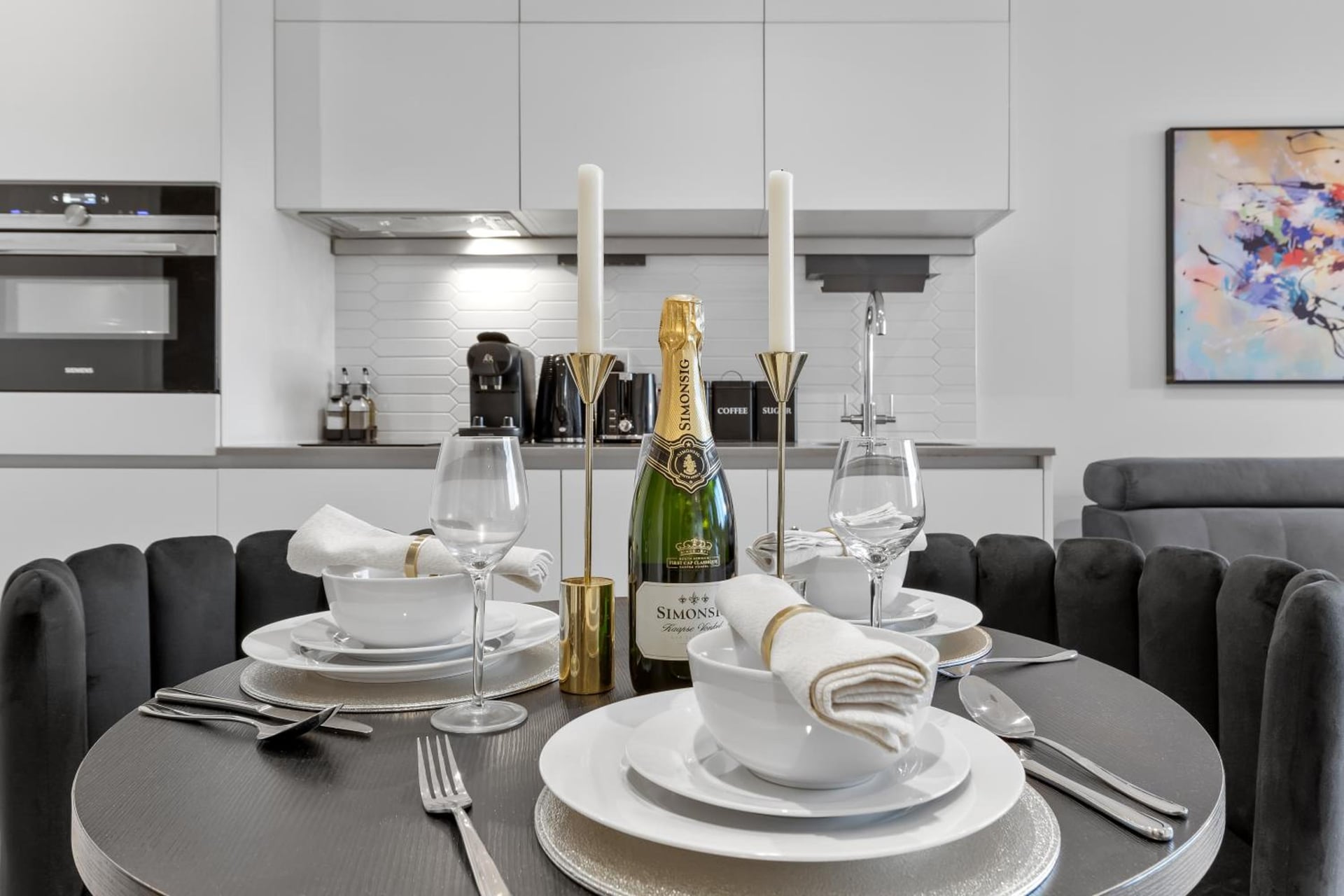 Stylish Retreats on Olympic Way, London, foto 3