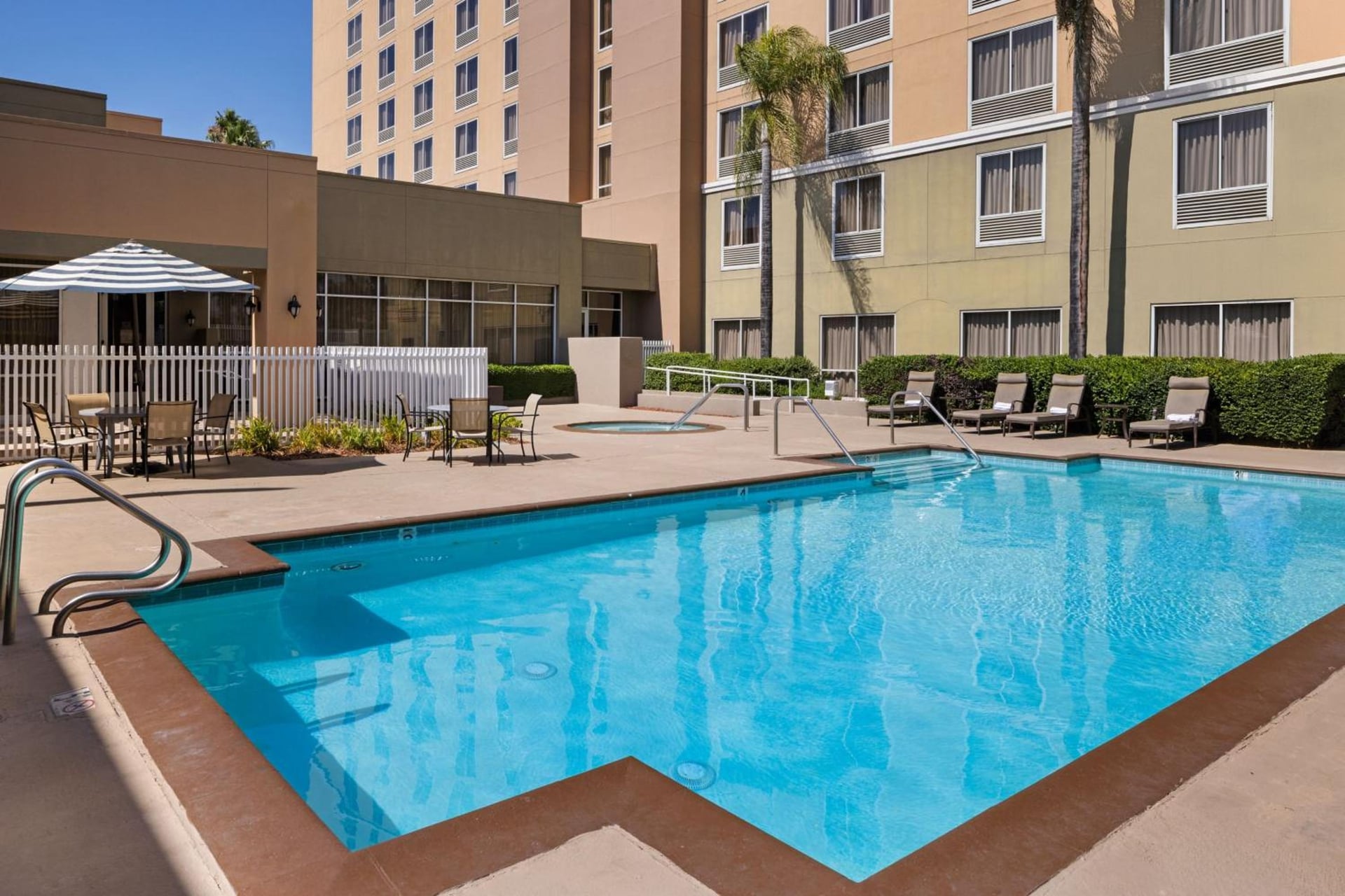 Courtyard by Marriott Baldwin Park, Baldwin Park, foto 5