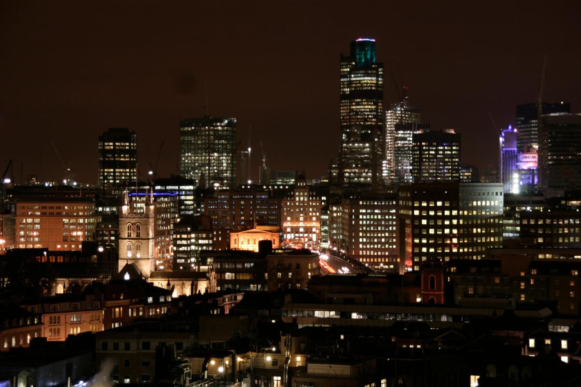 Marlin Aldgate Tower Bridge, London, foto 2