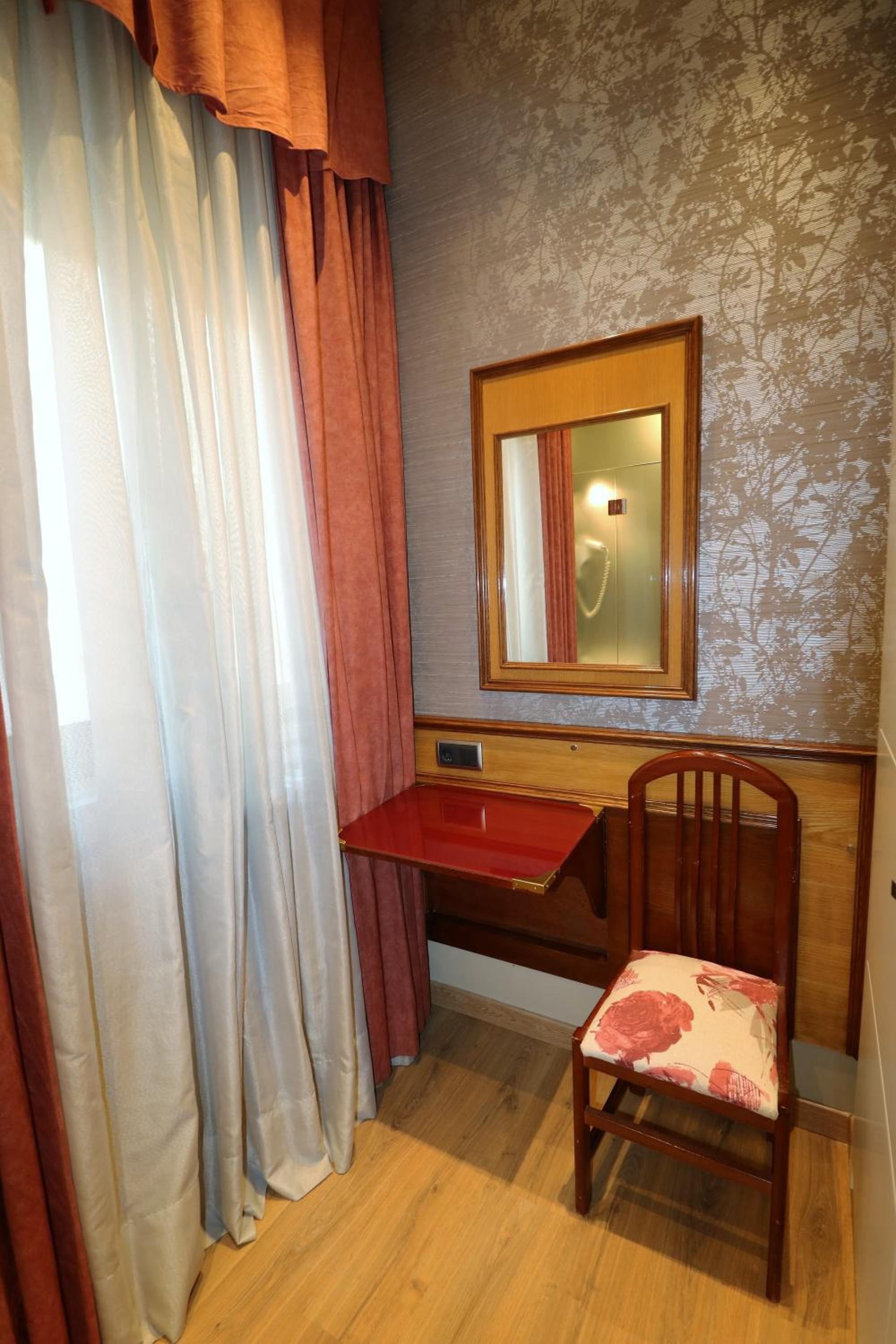 Hostal Hispano - Argentino Gran Vía, Madrid, foto 4