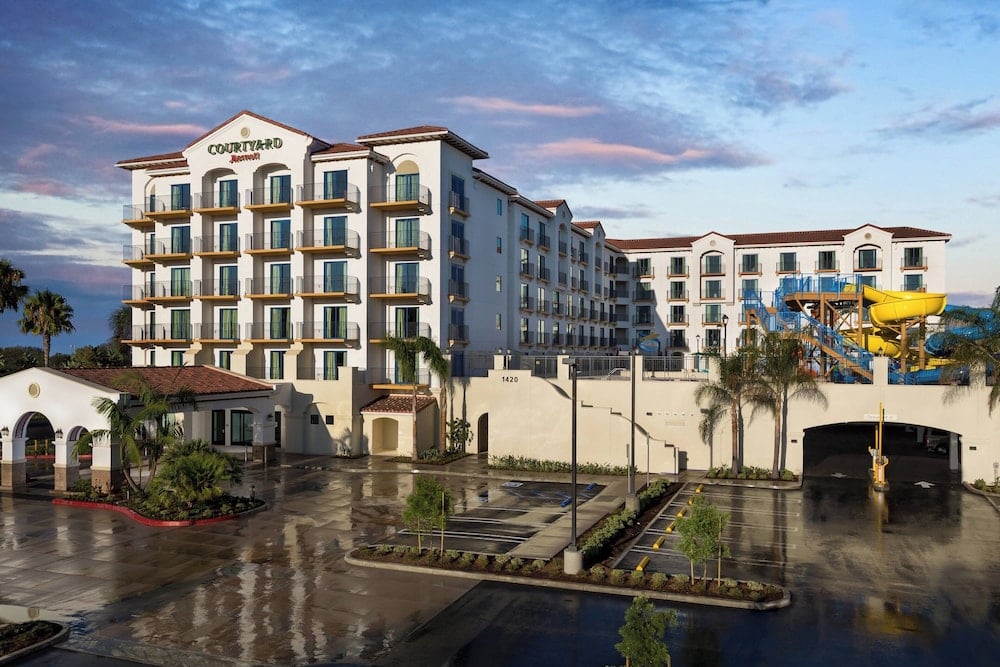 Courtyard by Marriott Anaheim Theme Park Entrance, Anaheim, foto 2