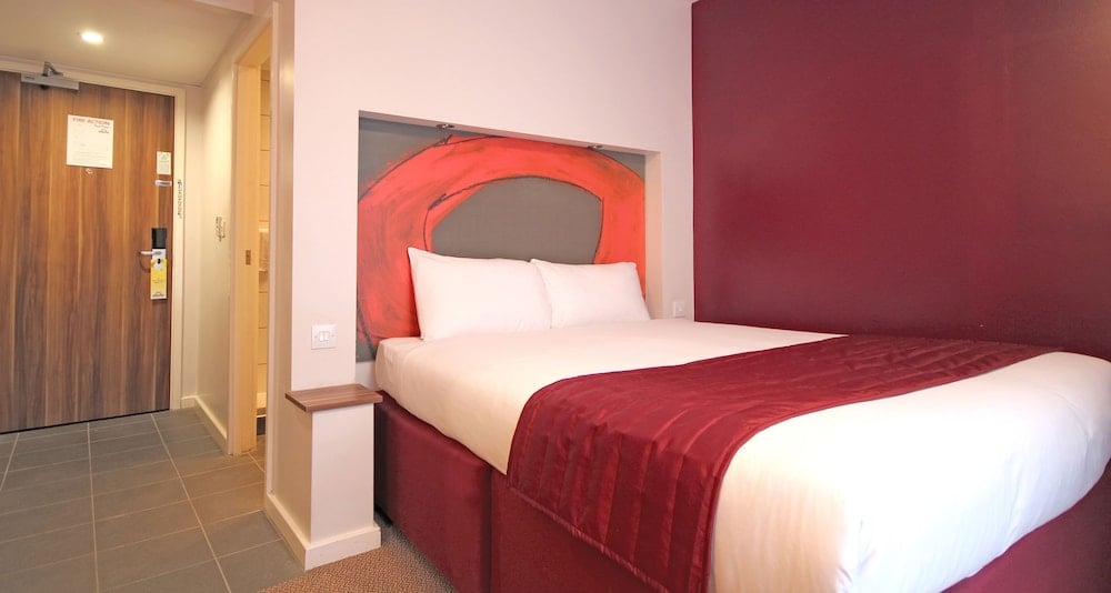 Ramada by Wyndham London Stansted Airport, Bishop's Stortford, foto 3