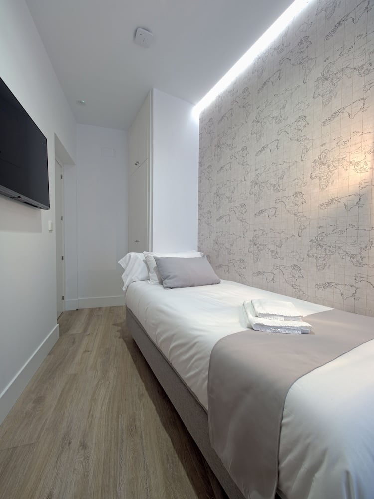 Dobo Marco Polo, Madrid, foto 2