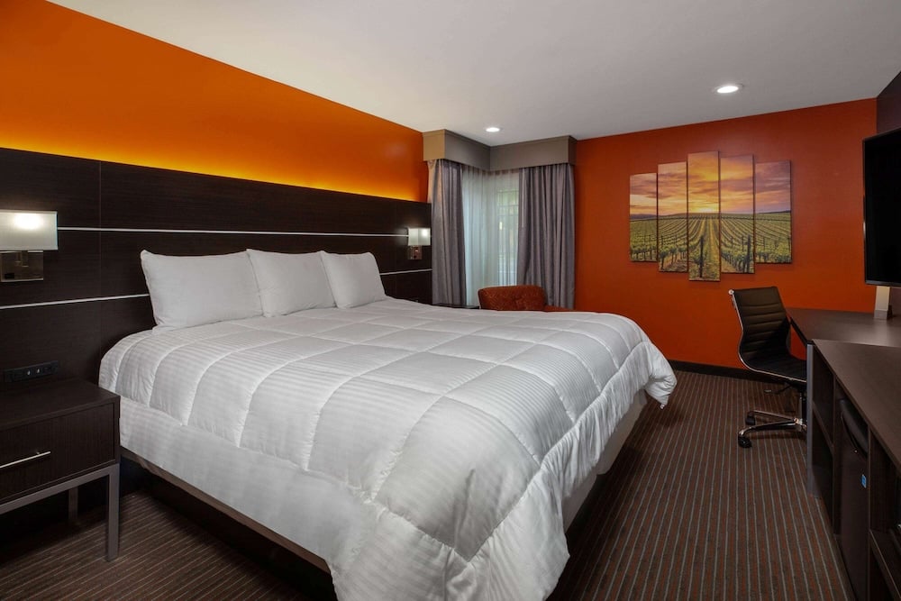 Hotel Vinea, a Travelodge by Wyndham, Healdsburg, foto 2