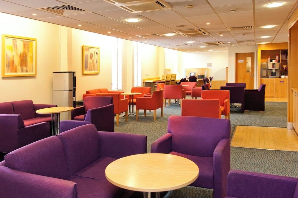 Premier Inn London Heathrow Airport T2 & T3 - Bath Road, Hounslow, foto 5