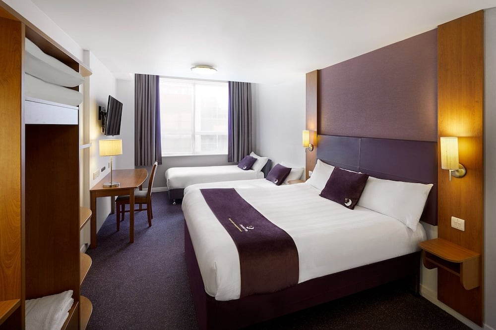 Premier Inn Heathrow Airport Terminal 5, West Drayton, foto 2