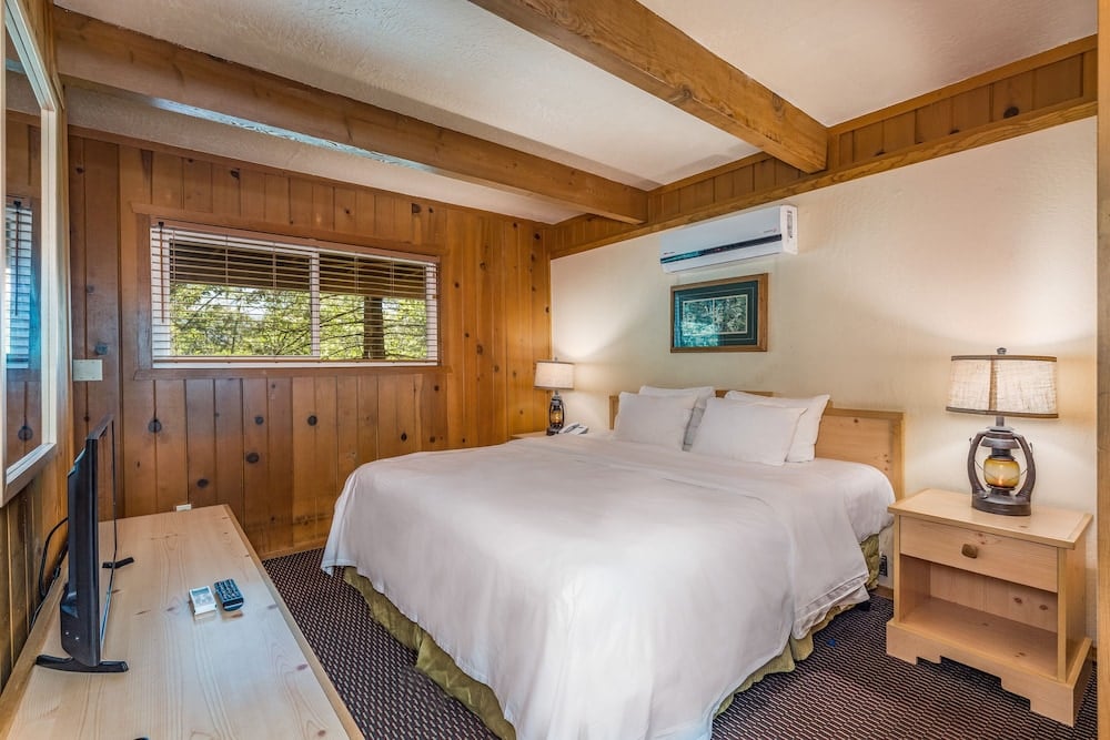 The Pines Resort, Bass Lake, foto 2